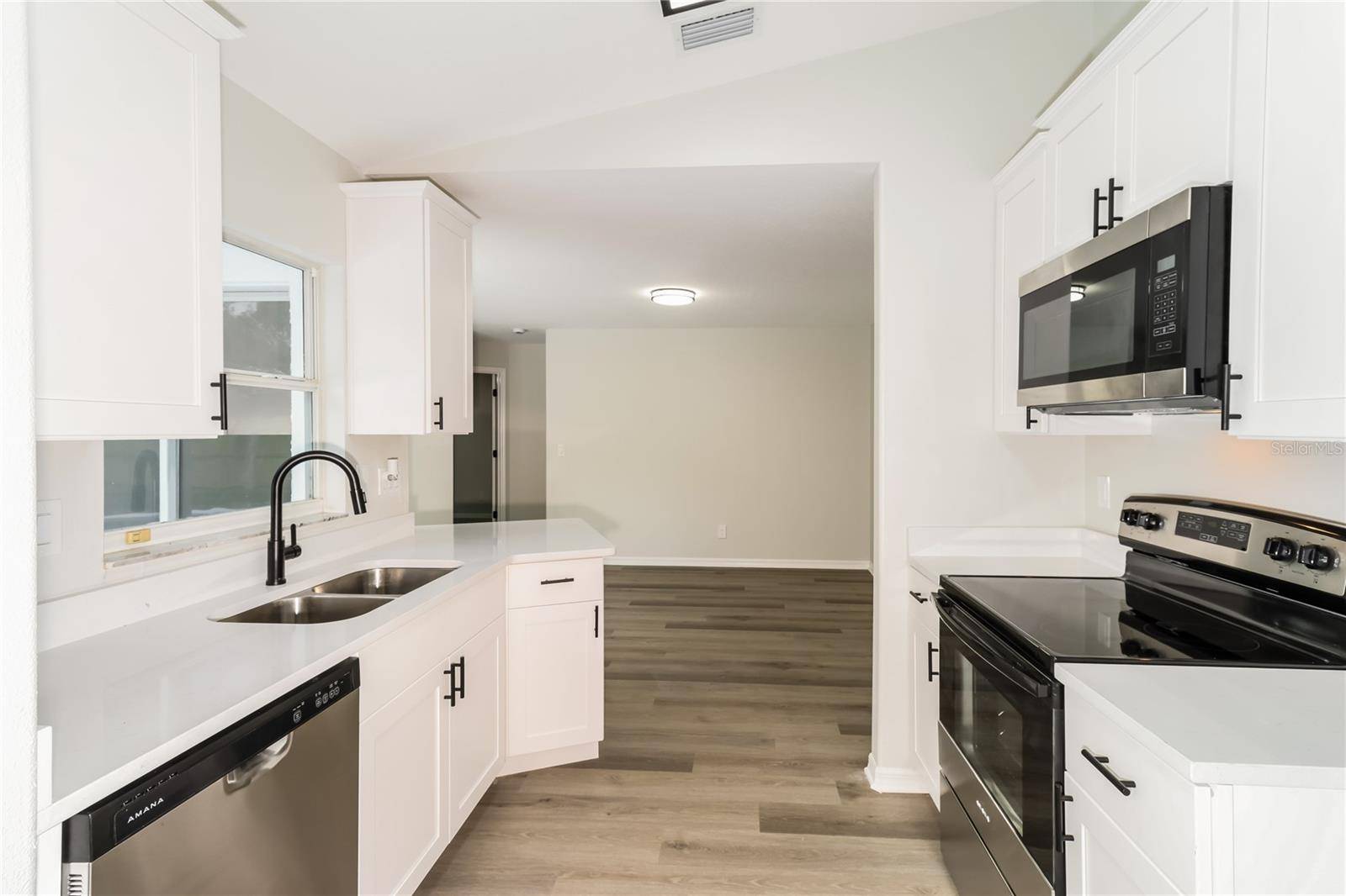 Palm Bay, FL 32909,366 READING ST SE