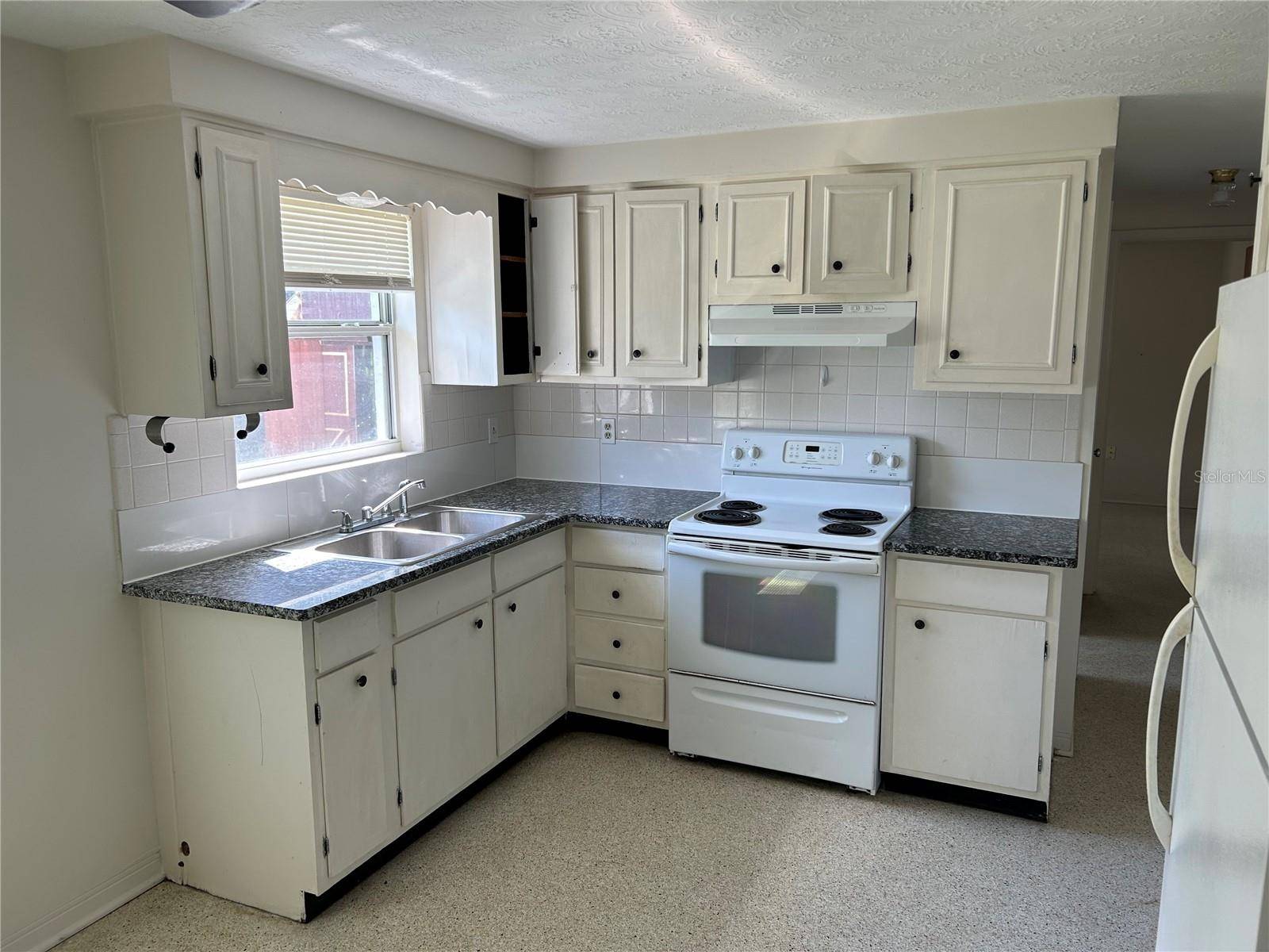 Holiday, FL 34691,2030 HESS DR