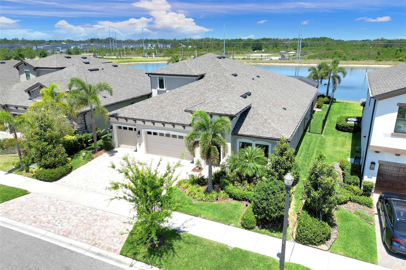 Lithia, FL 33547,14610 RED CASTLE AVE