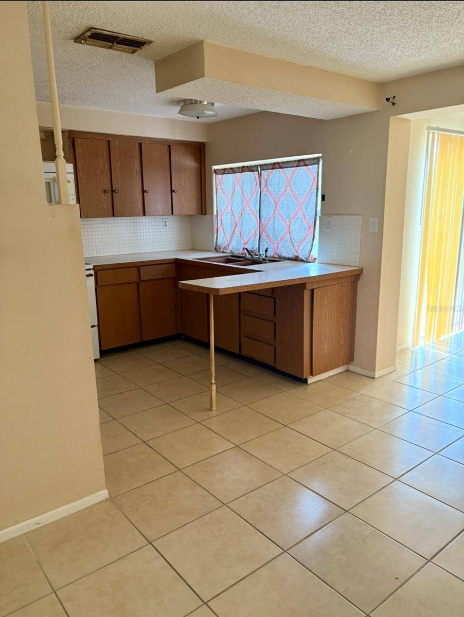 Holiday, FL 34691,4040 BEACON SQUARE DR