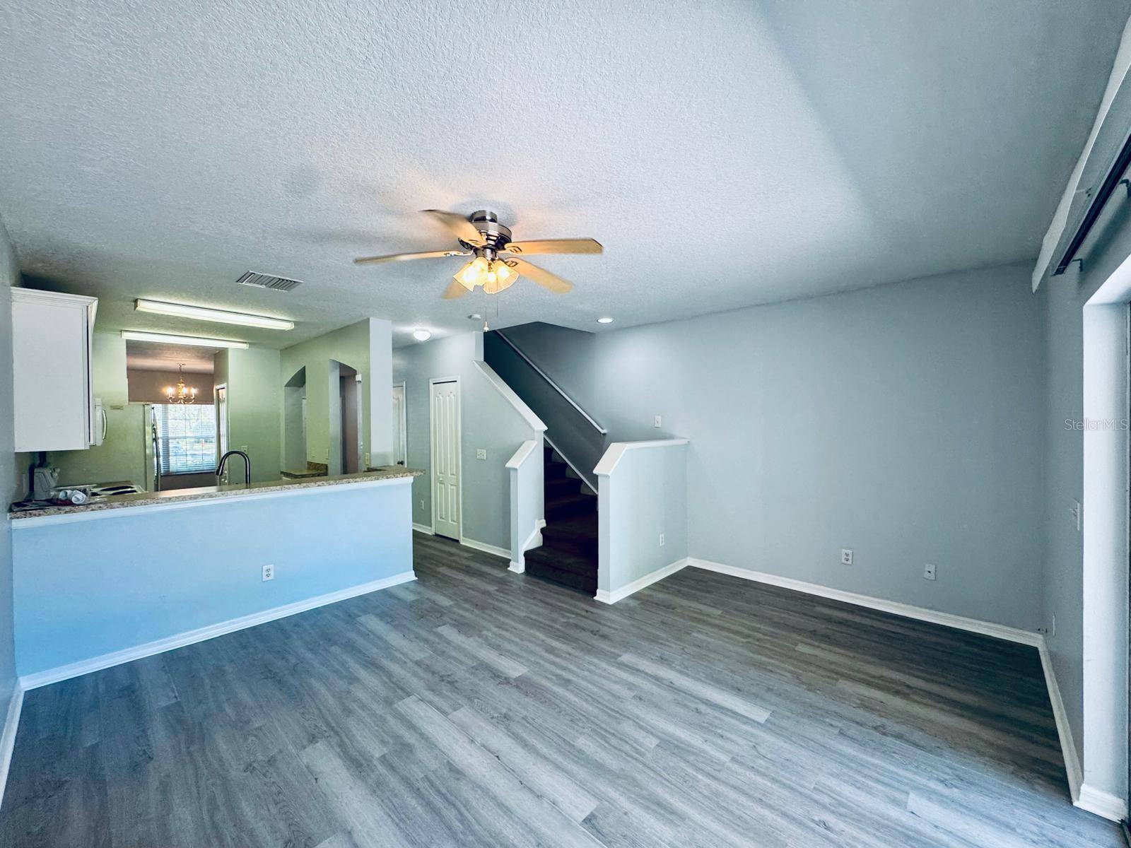 Lithia, FL 33547,15833 FISHHAWK FALLS DR