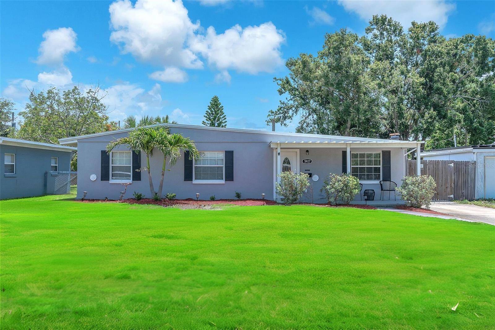 St Petersburg, FL 33703,5927 10TH ST N