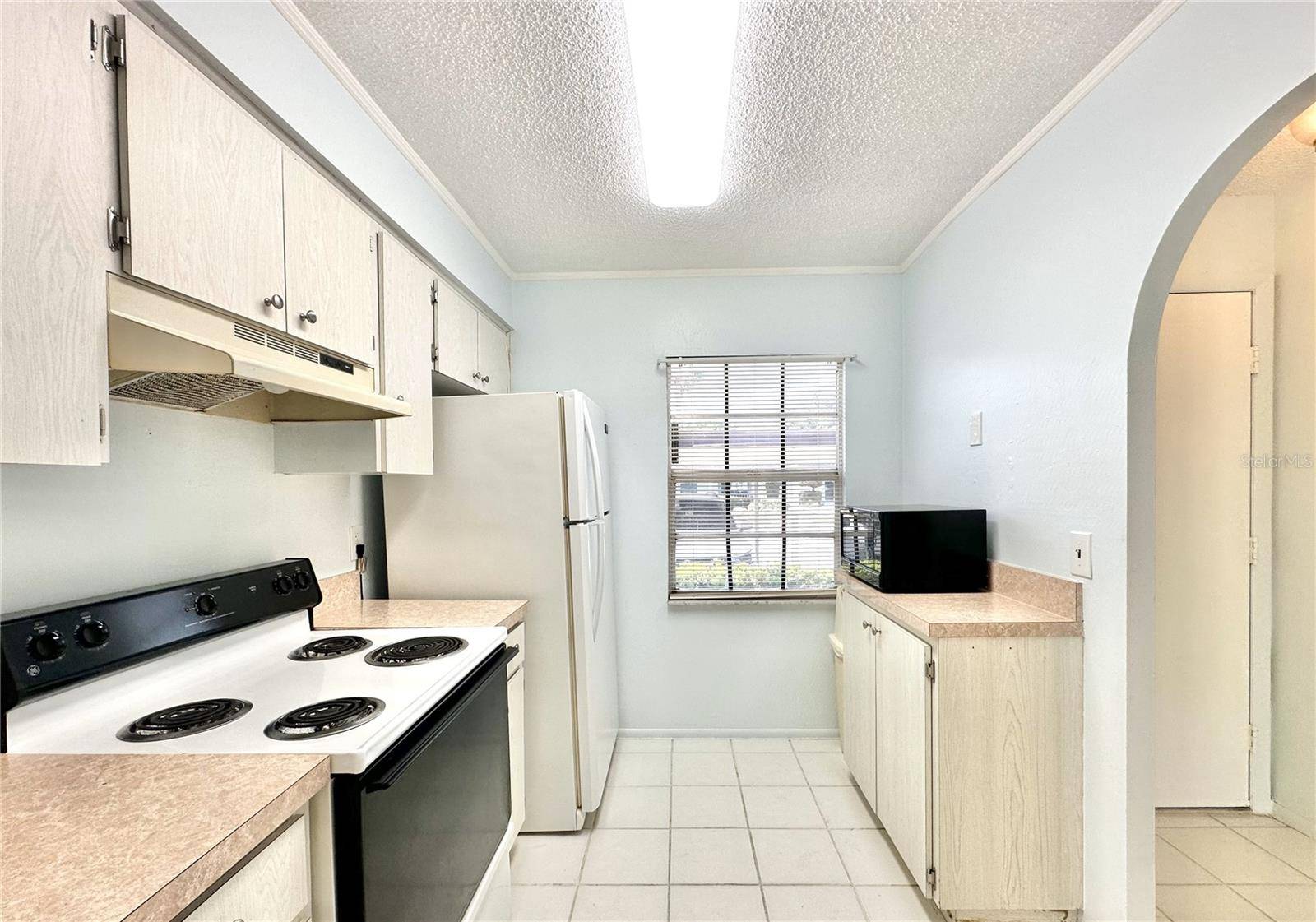 Seminole, FL 33776,13926 MISSION OAKS BLVD