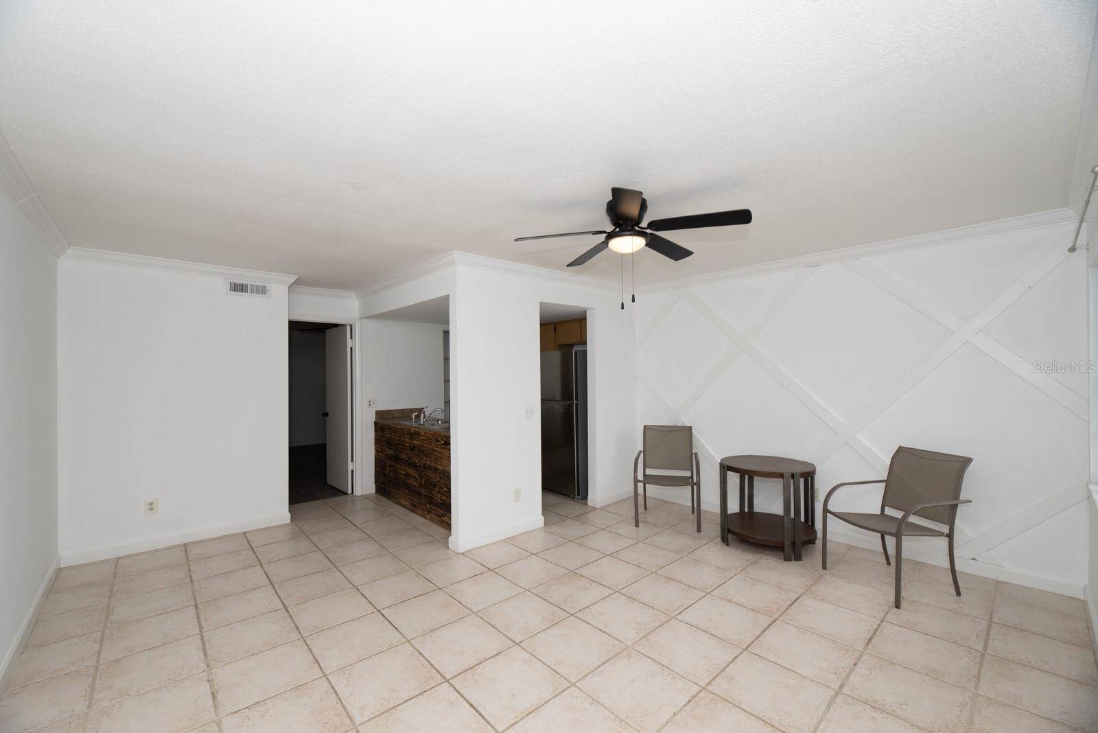 Tampa, FL 33611,4878 W GANDY BLVD #D103