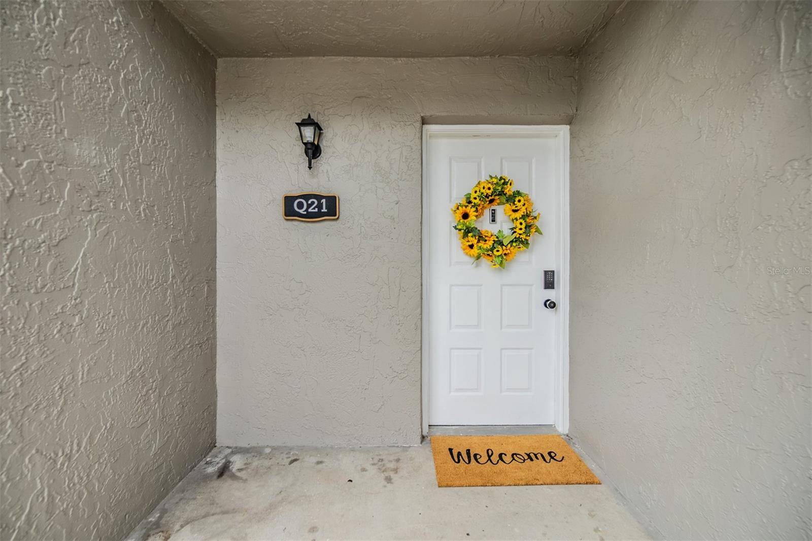 Tampa, FL 33611,4513 S OAK DR #Q21