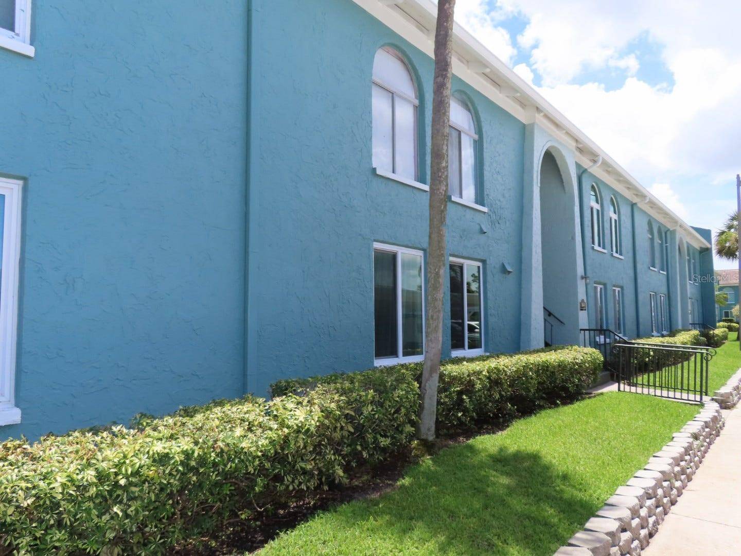 St Petersburg, FL 33716,364 115TH AVE N #1