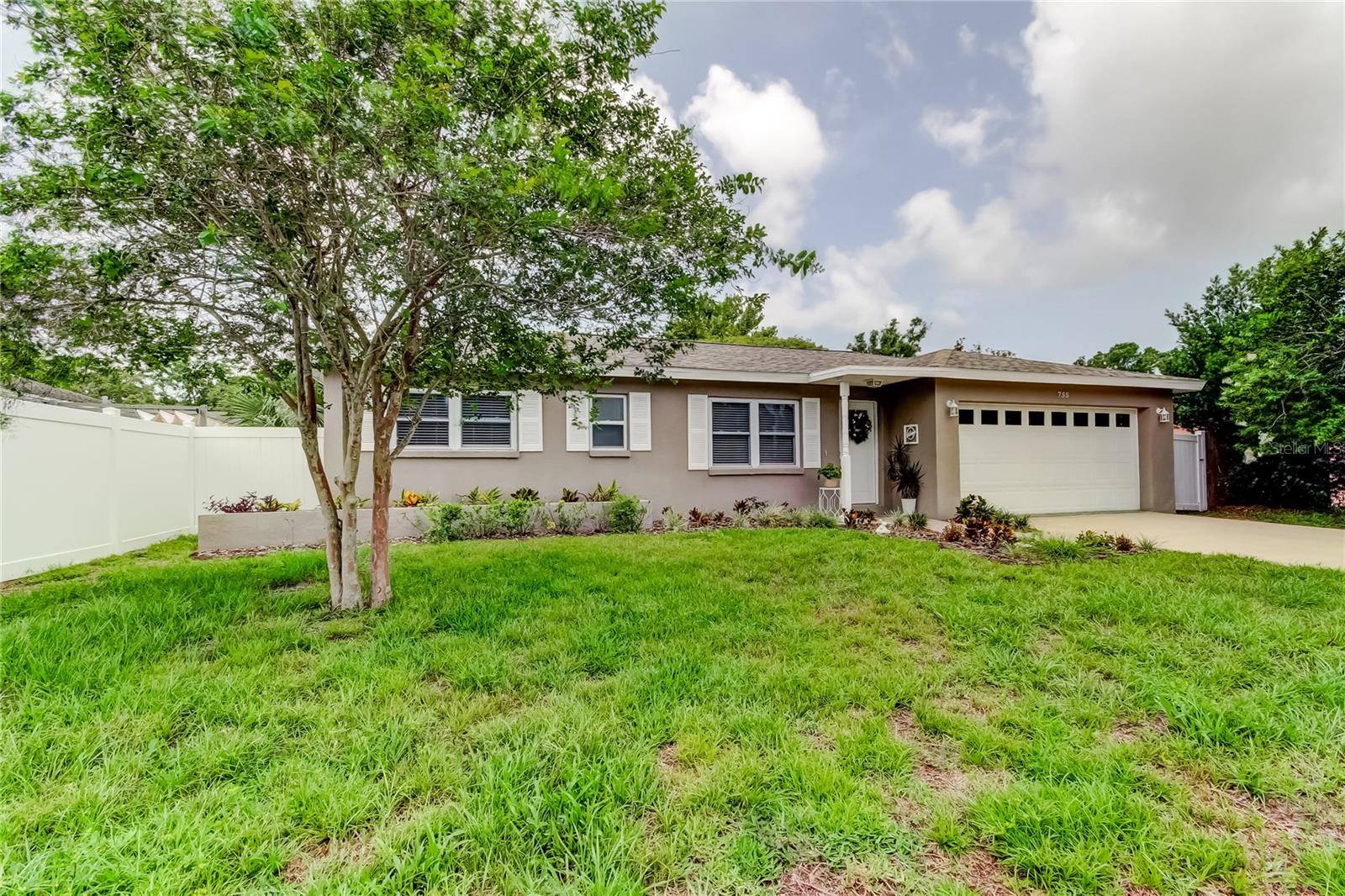 Palm Harbor, FL 34683,755 GREEN VALLEY RD