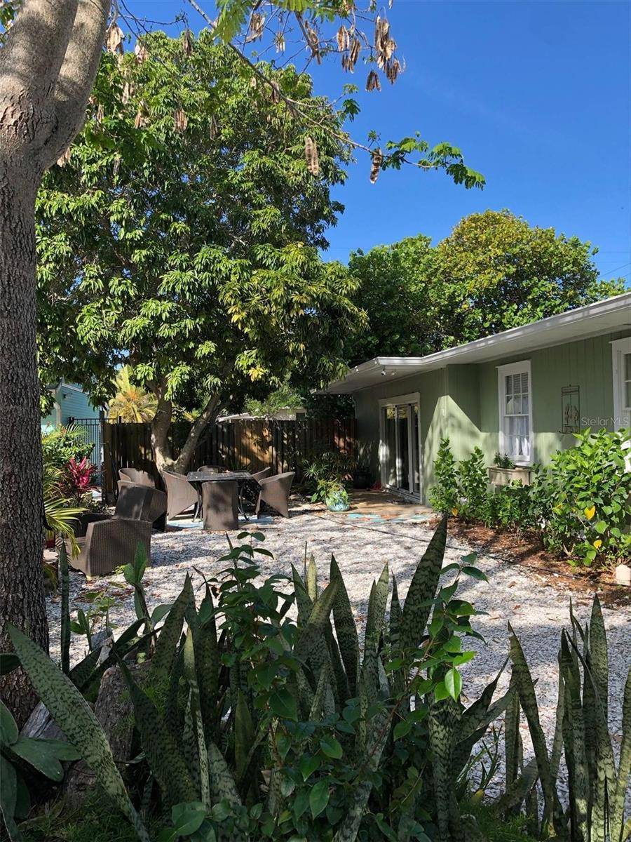 Longboat Key, FL 34228,640 BROADWAY ST