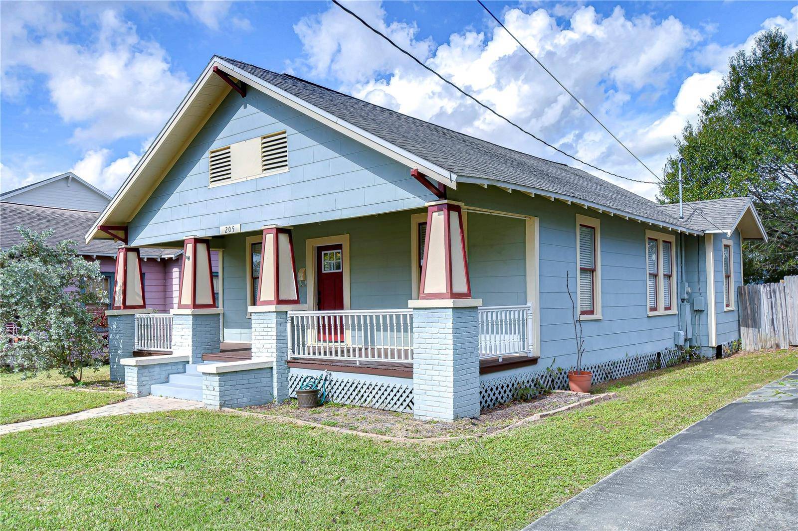 Tampa, FL 33603,205 W EMMA ST