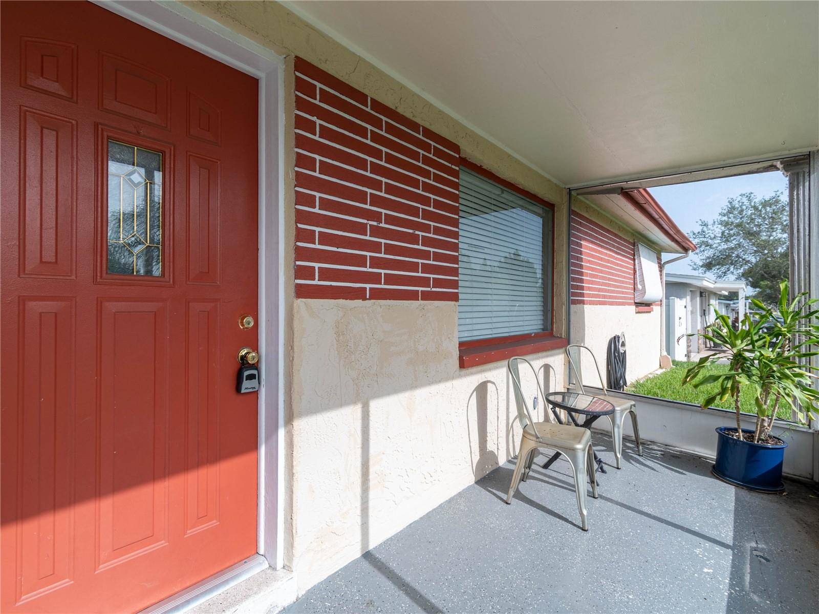 Holiday, FL 34691,2048 MELODY DR