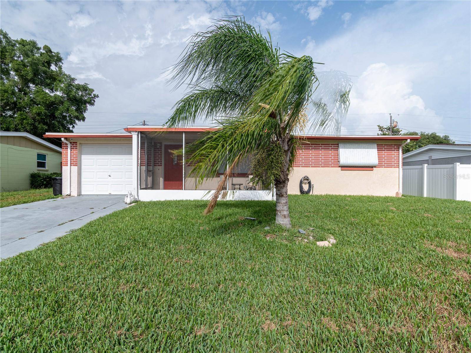 Holiday, FL 34691,2048 MELODY DR