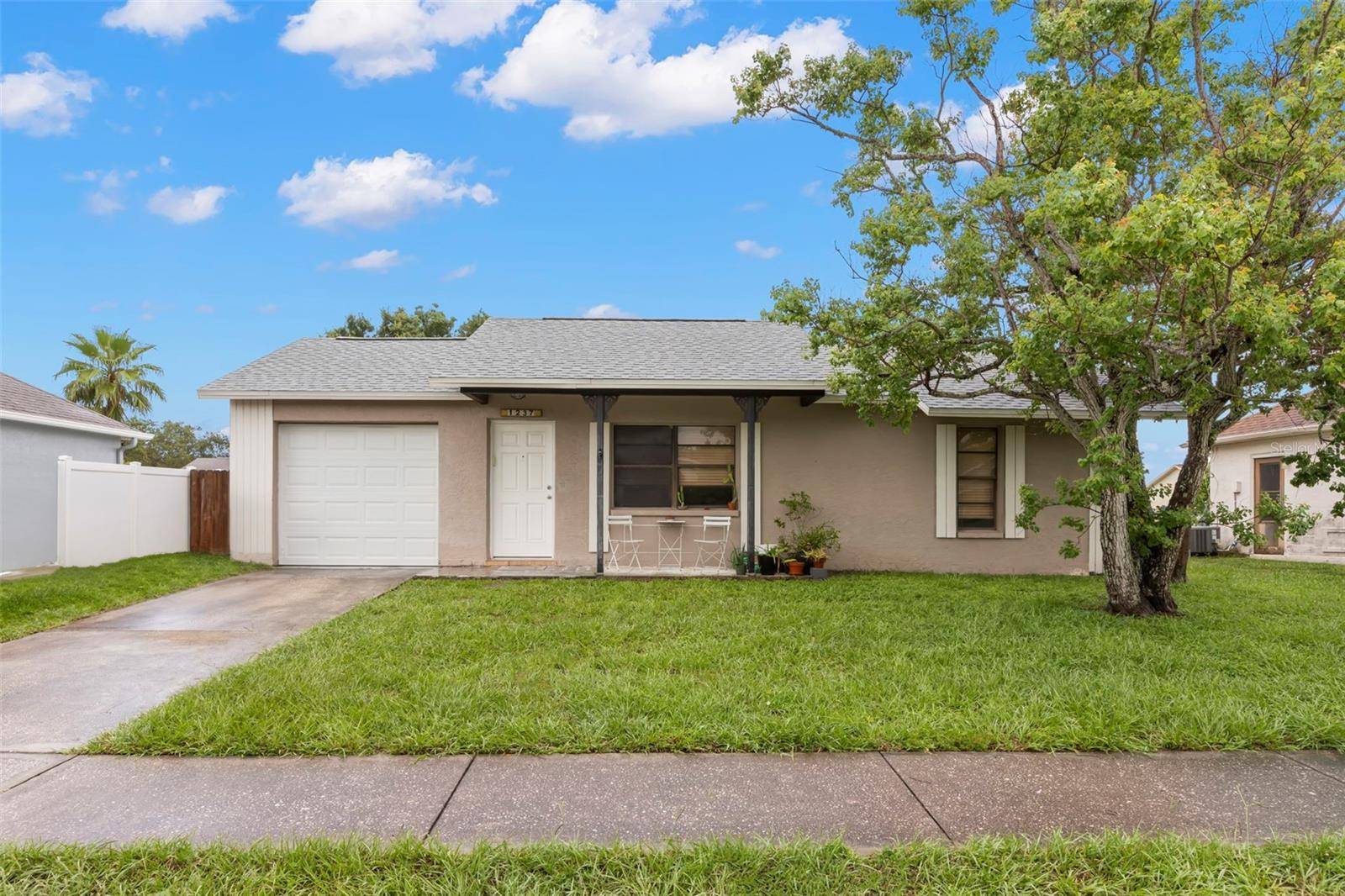 Holiday, FL 34691,1237 GREENLEA DR