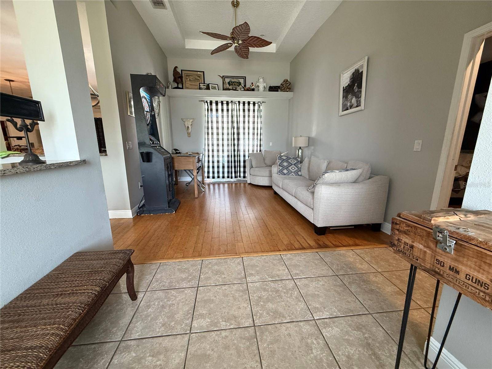 Plant City, FL 33563,1738 OAKWOOD ESTATES DR