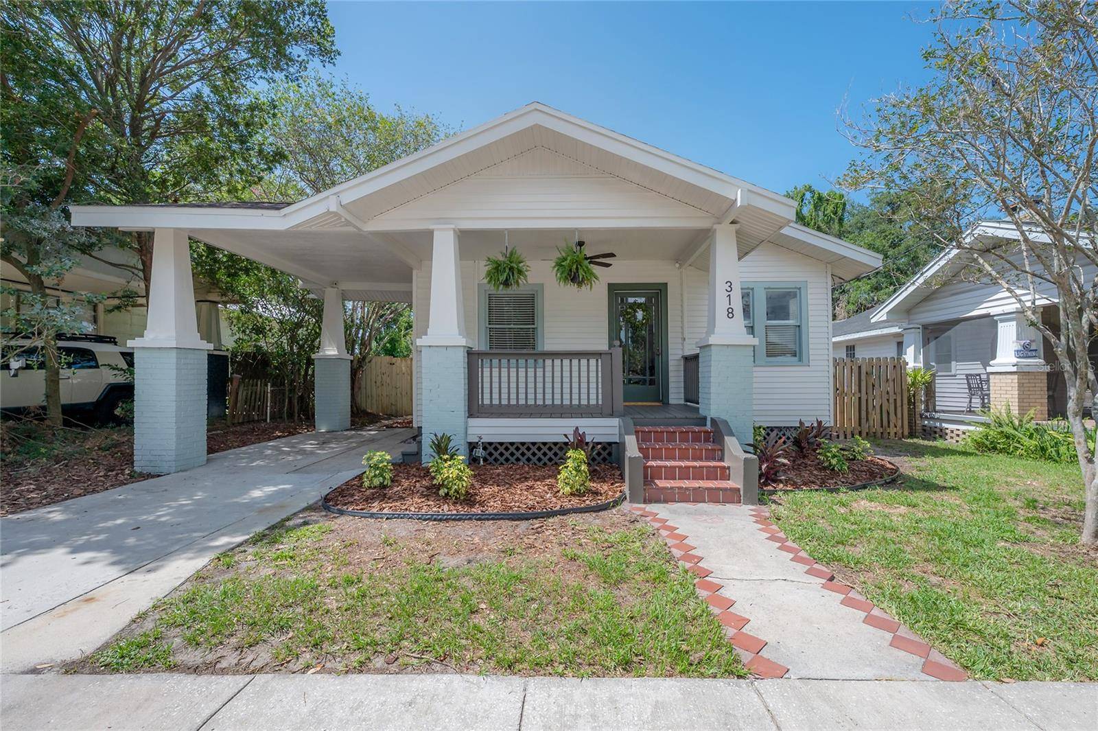 Tampa, FL 33603,318 W HAYA ST