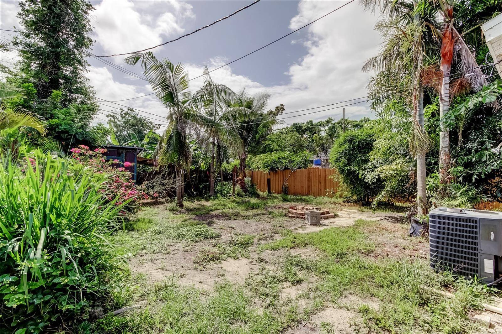 St Petersburg, FL 33714,4479 NEWARK ST N
