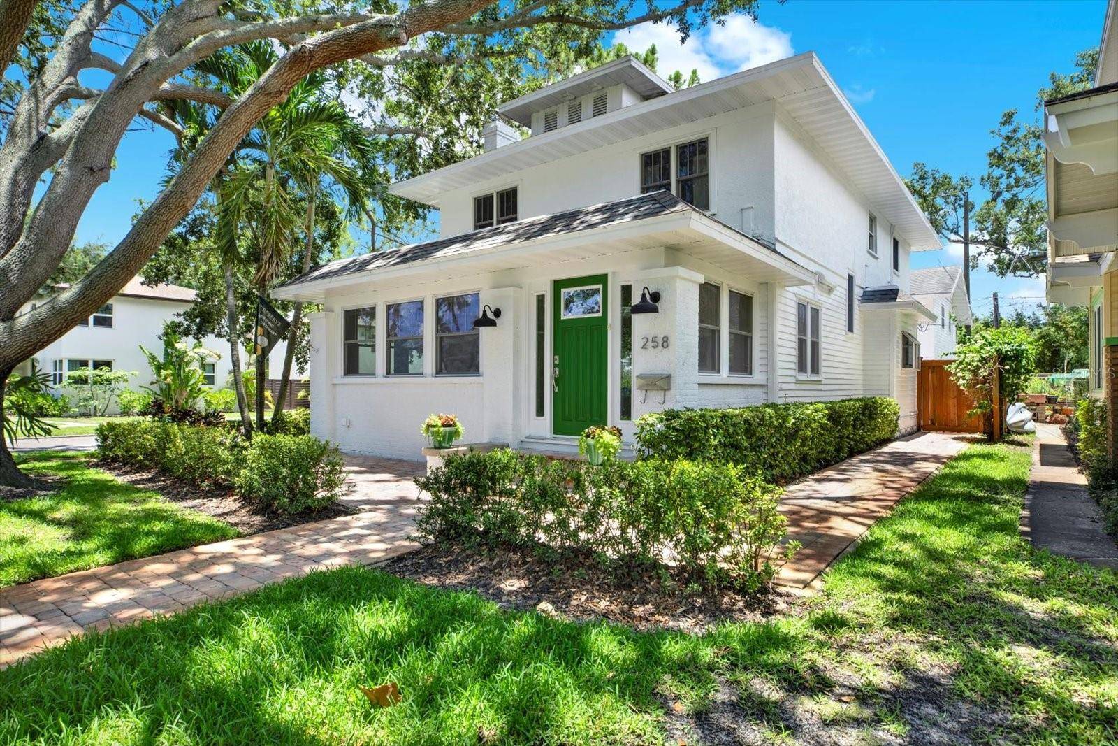 St Petersburg, FL 33701,258 14TH AVE NE