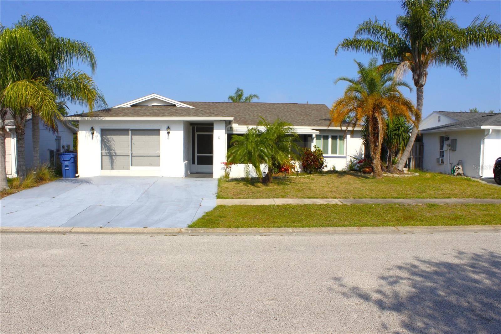 Holiday, FL 34691,2211 HARRISON DR