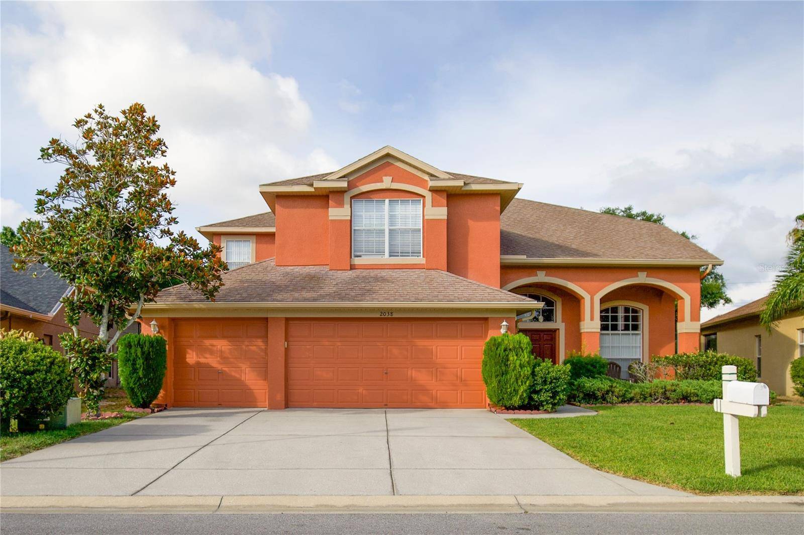 Holiday, FL 34691,2038 OSWEGO DR