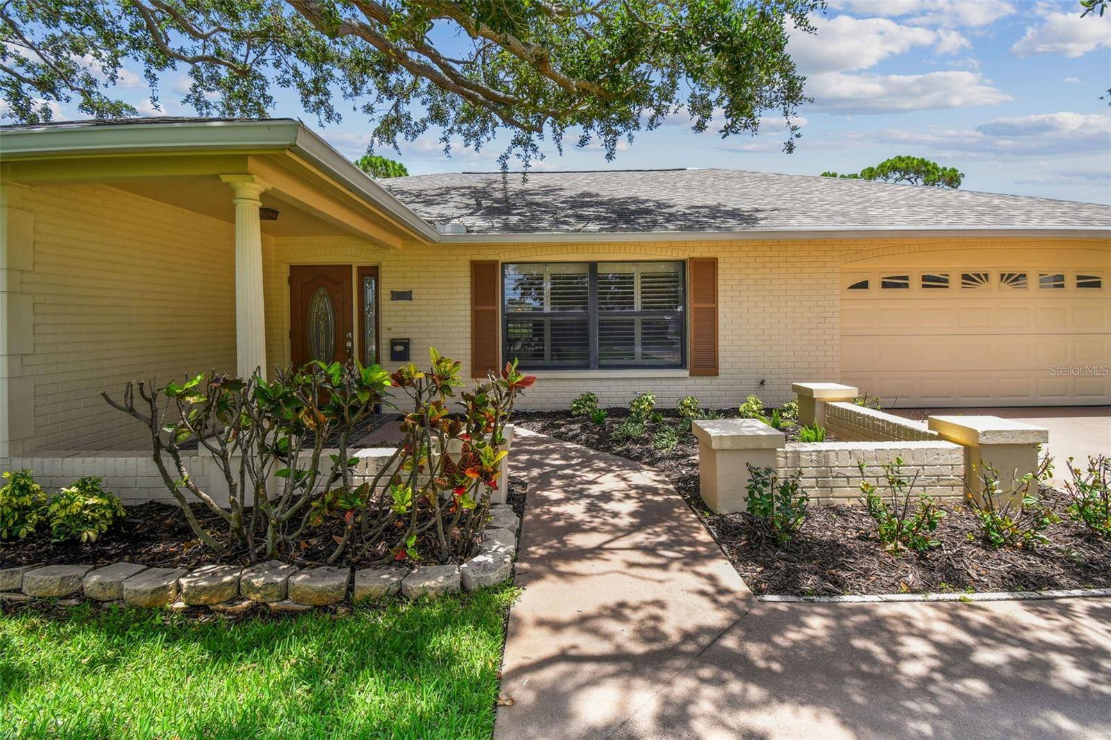 St Petersburg, FL 33703,1443 54TH AVE NE