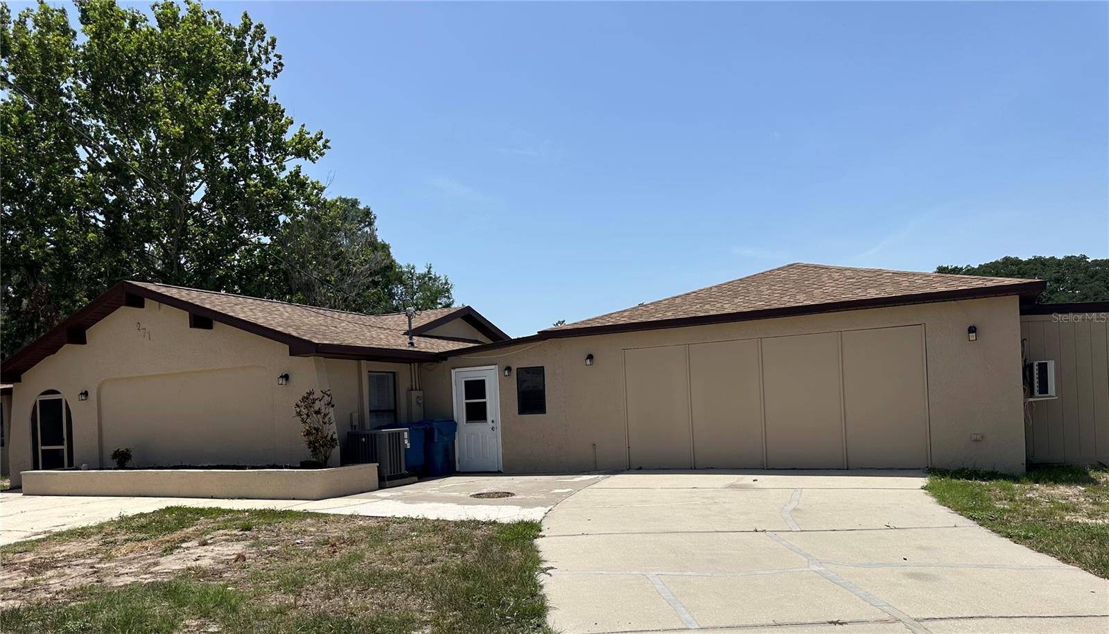 Spring Hill, FL 34606,271 EASTPOINT CT #B
