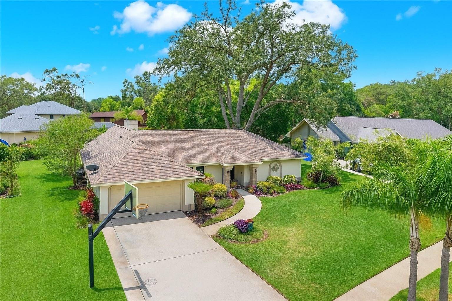 Valrico, FL 33596,2806 FAIRWAY VIEW DR