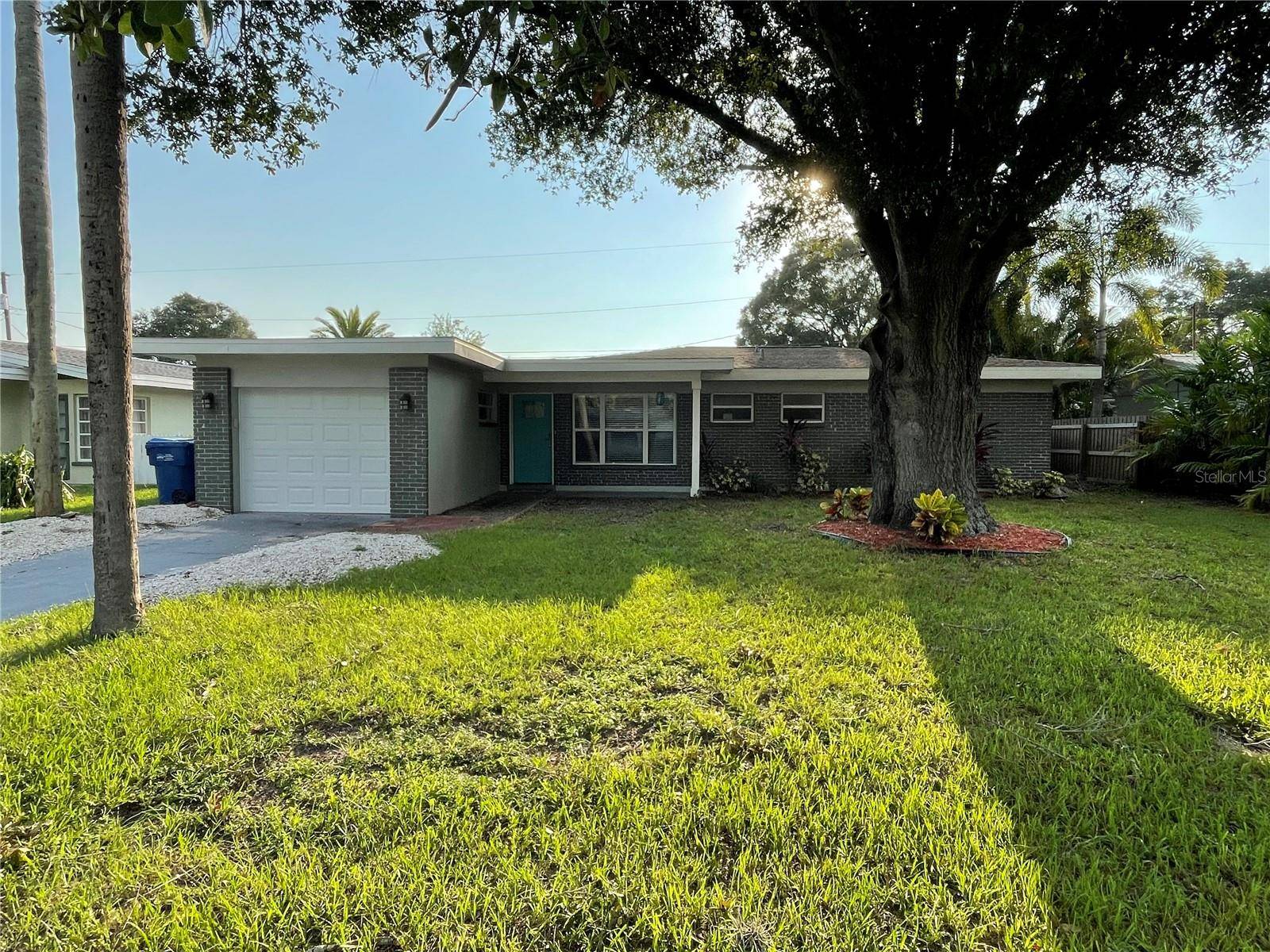 Largo, FL 33778,1625 MADRID DR