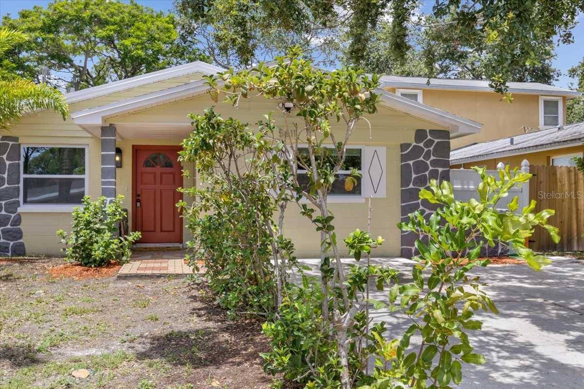 St Petersburg, FL 33710,5611 BURLINGTON AVE N