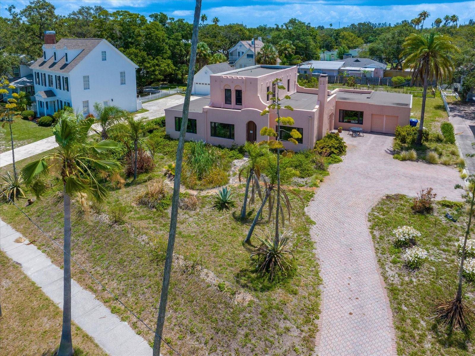 Dunedin, FL 34698,43 EDGEWATER DR