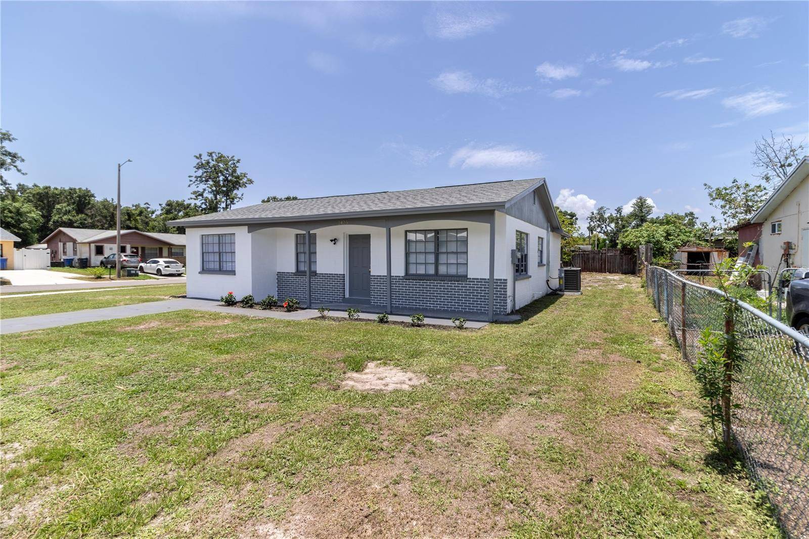 Tampa, FL 33619,2425 WISHING WELL CIR