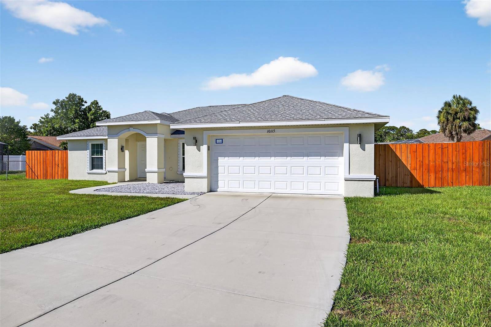 Hudson, FL 34667,10115 BRIAR CIR