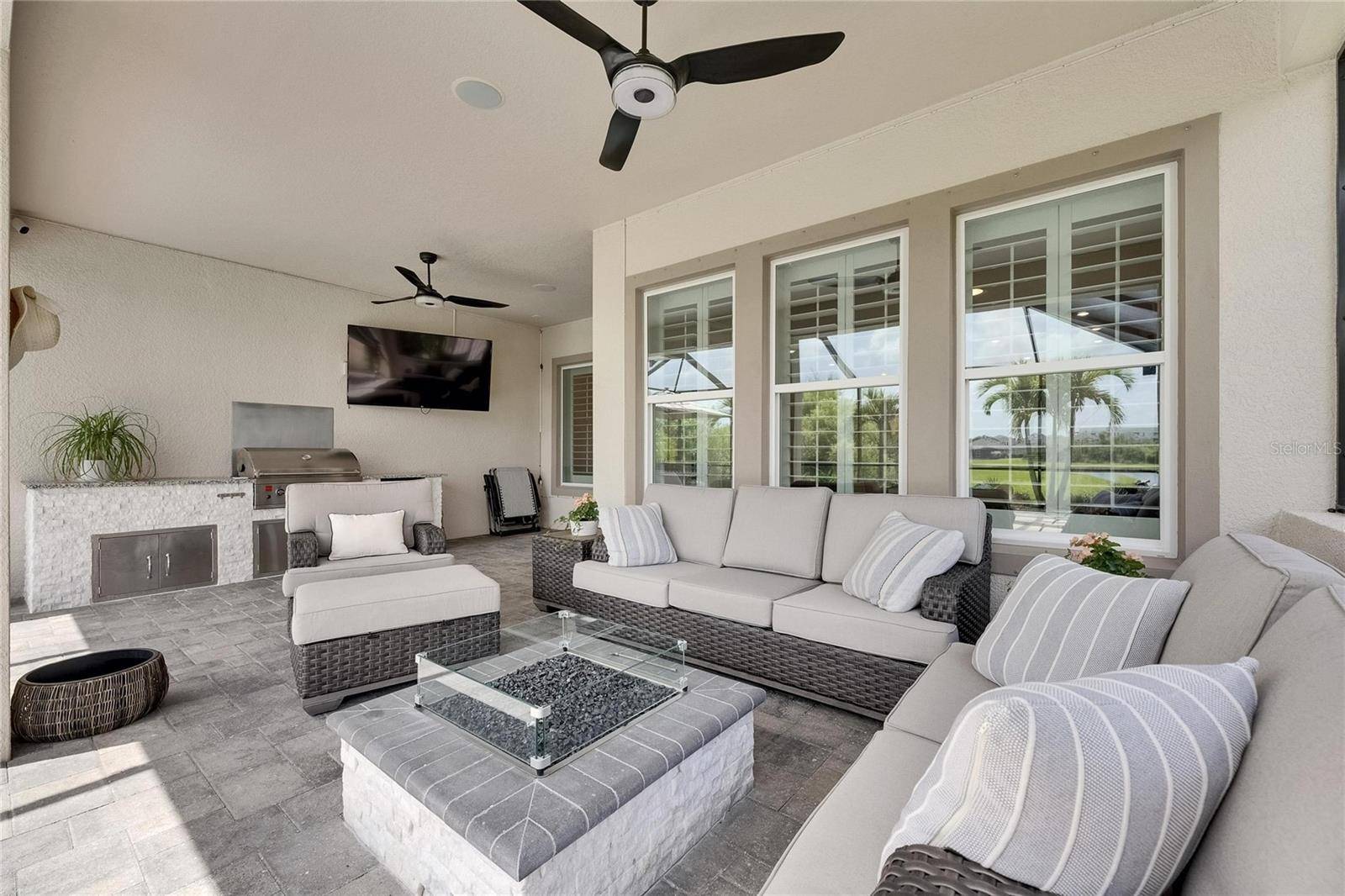 Apollo Beach, FL 33572,7420 PARADISO DR