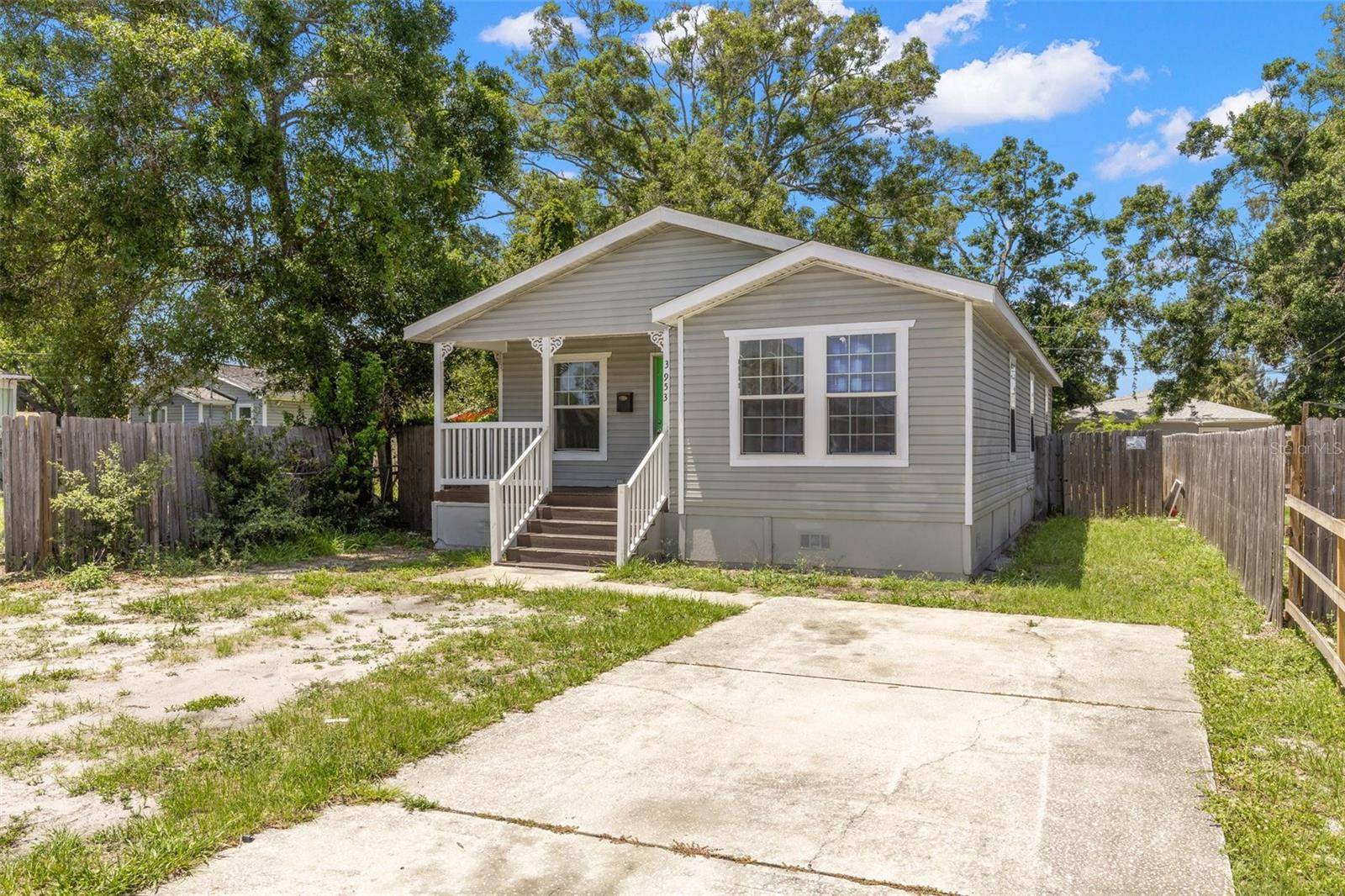 St Petersburg, FL 33711,3953 10TH AVE S