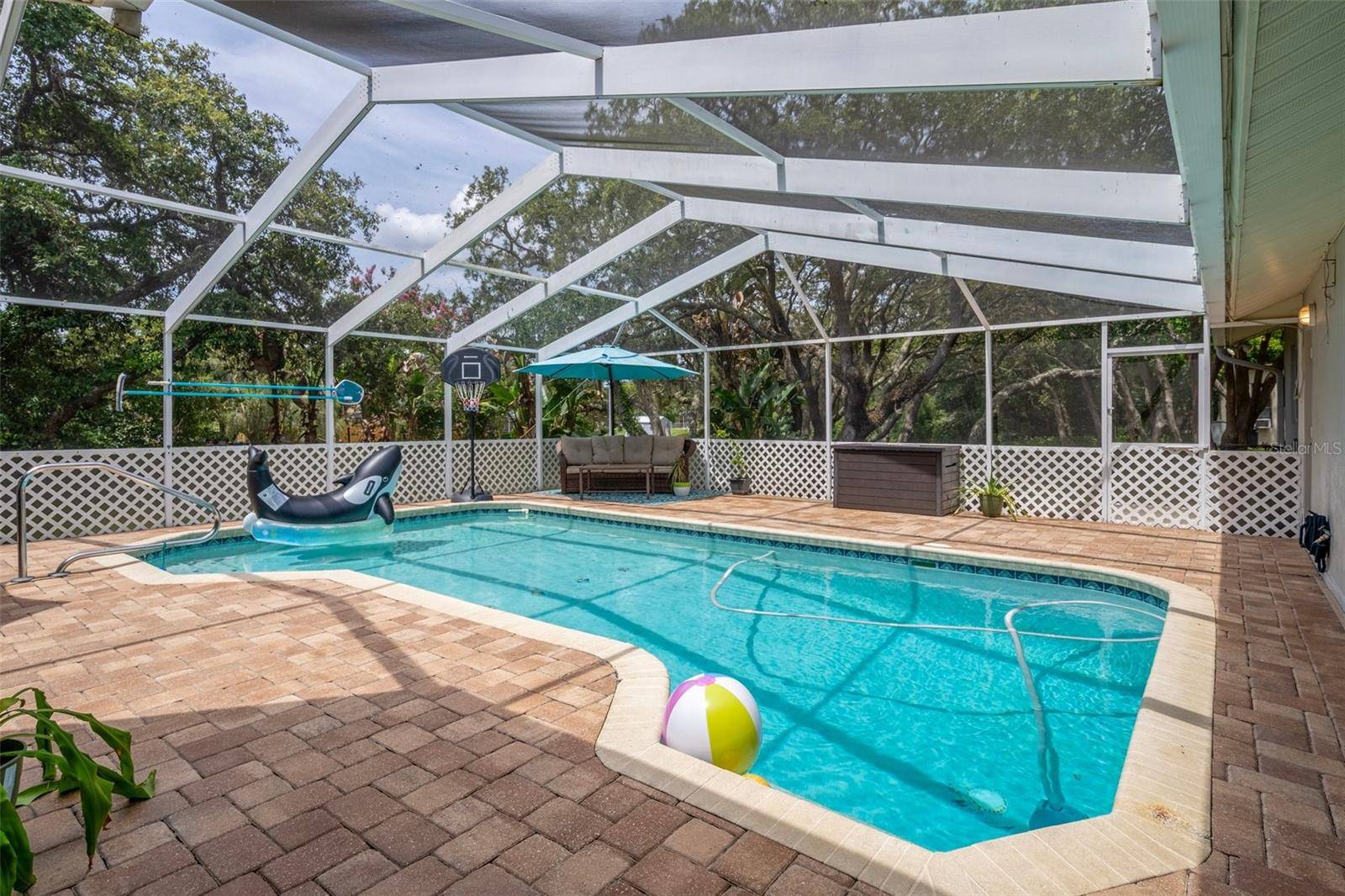 Spring Hill, FL 34608,204 OAK LAKE DR