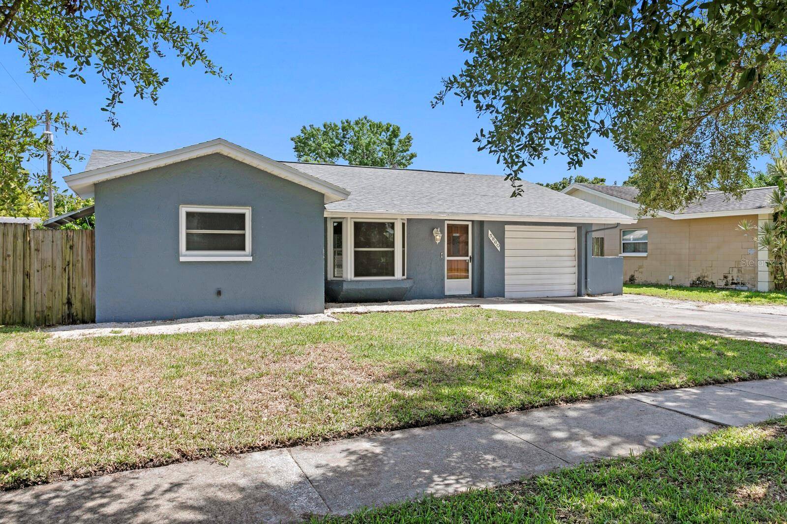 Pinellas Park, FL 33782,5860 99TH AVE N