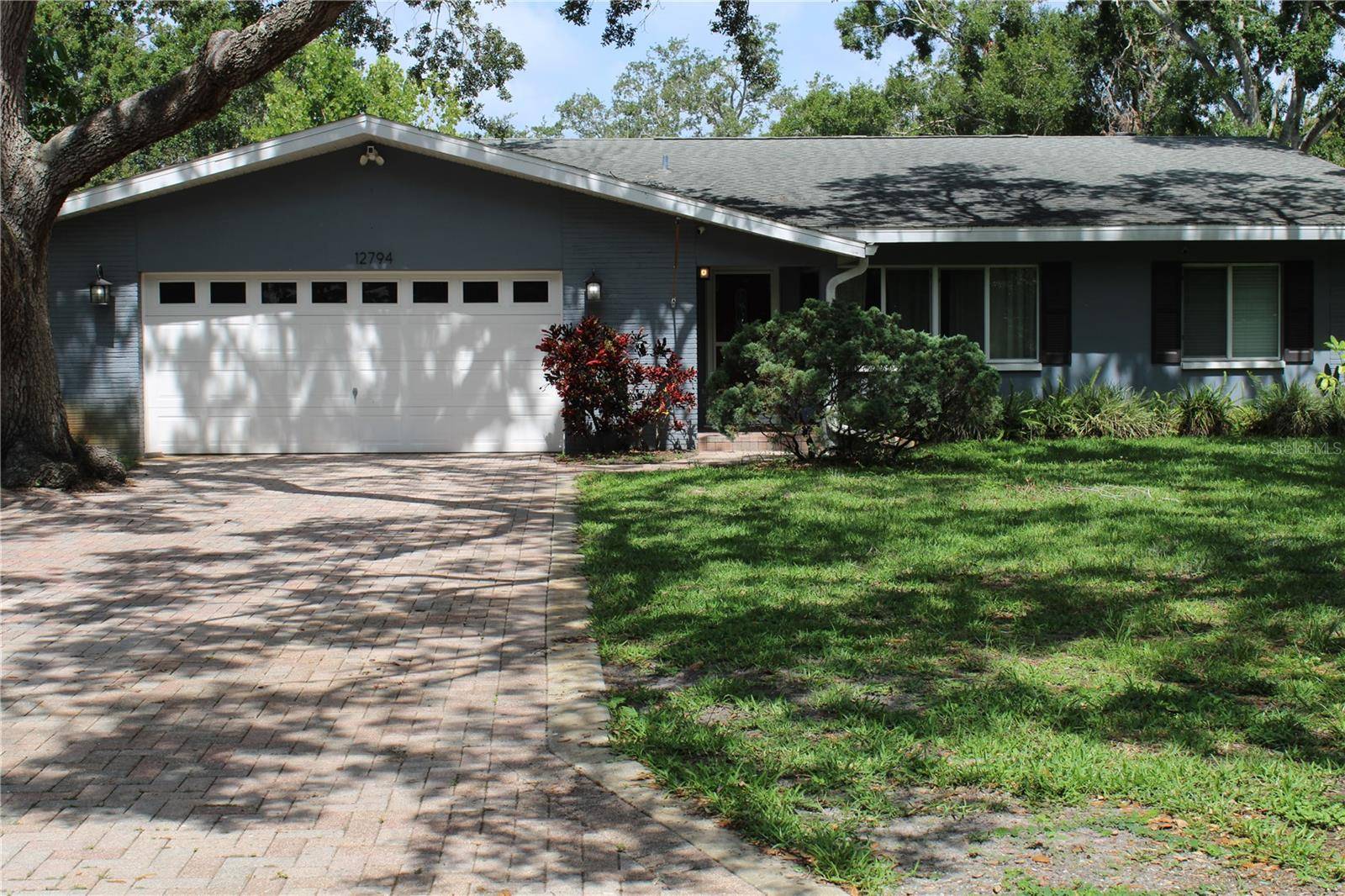 Largo, FL 33774,12794 PALM DR
