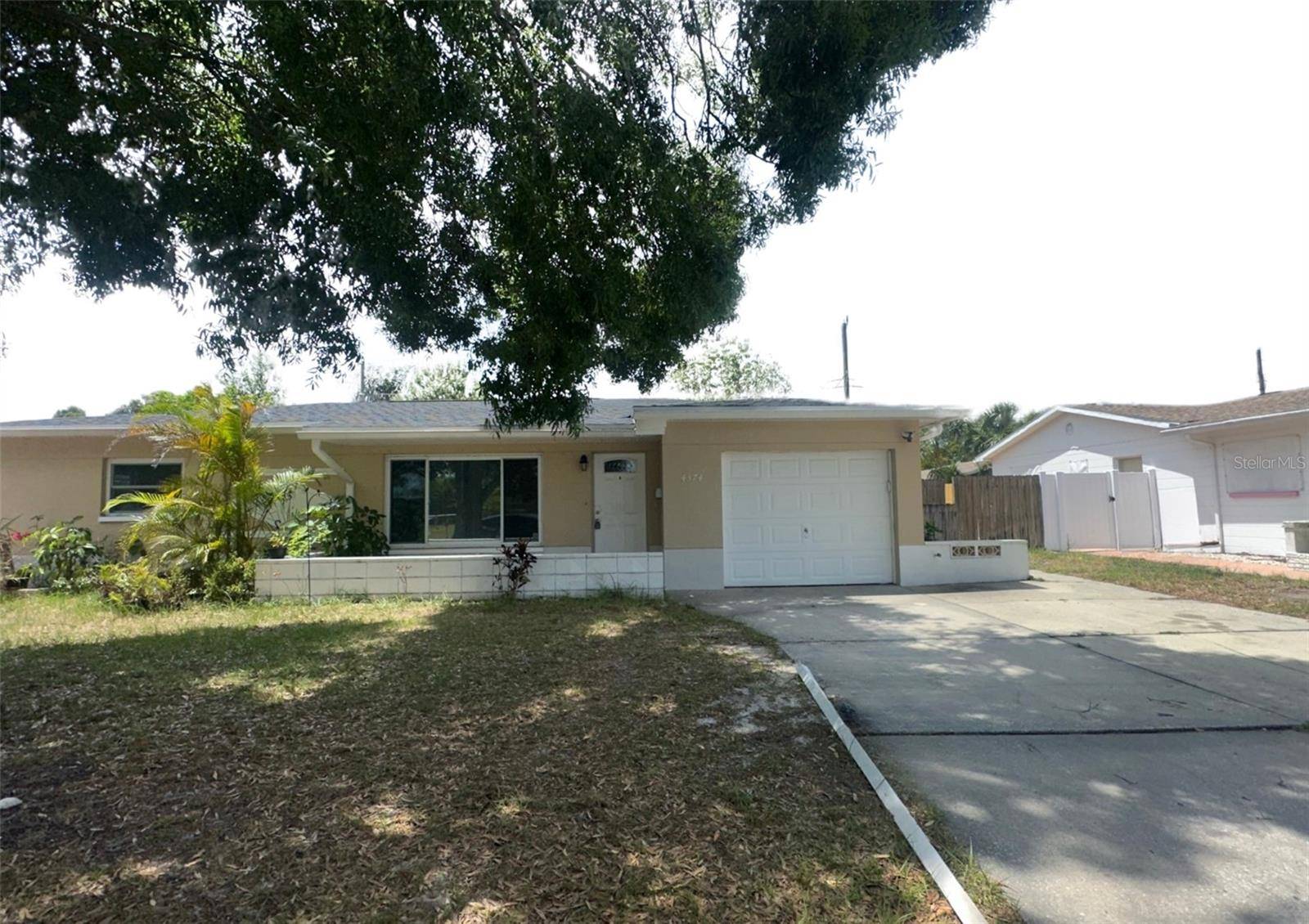 St Petersburg, FL 33713,4374 32ND TER N