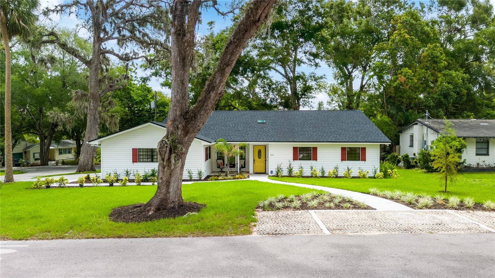 Tampa, FL 33610,6921 N 16TH ST
