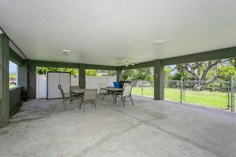 Tampa, FL 33615,9107 BRUNSWICK LN