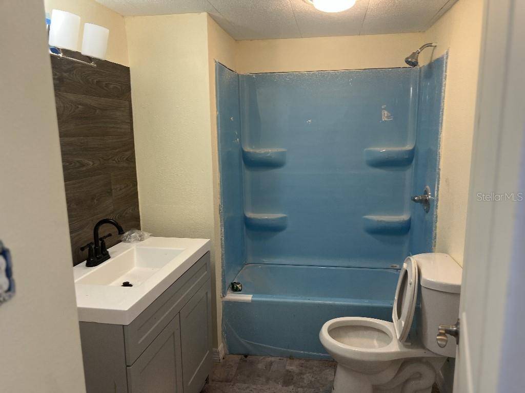 Holiday, FL 34691,2143 ORANGE DR