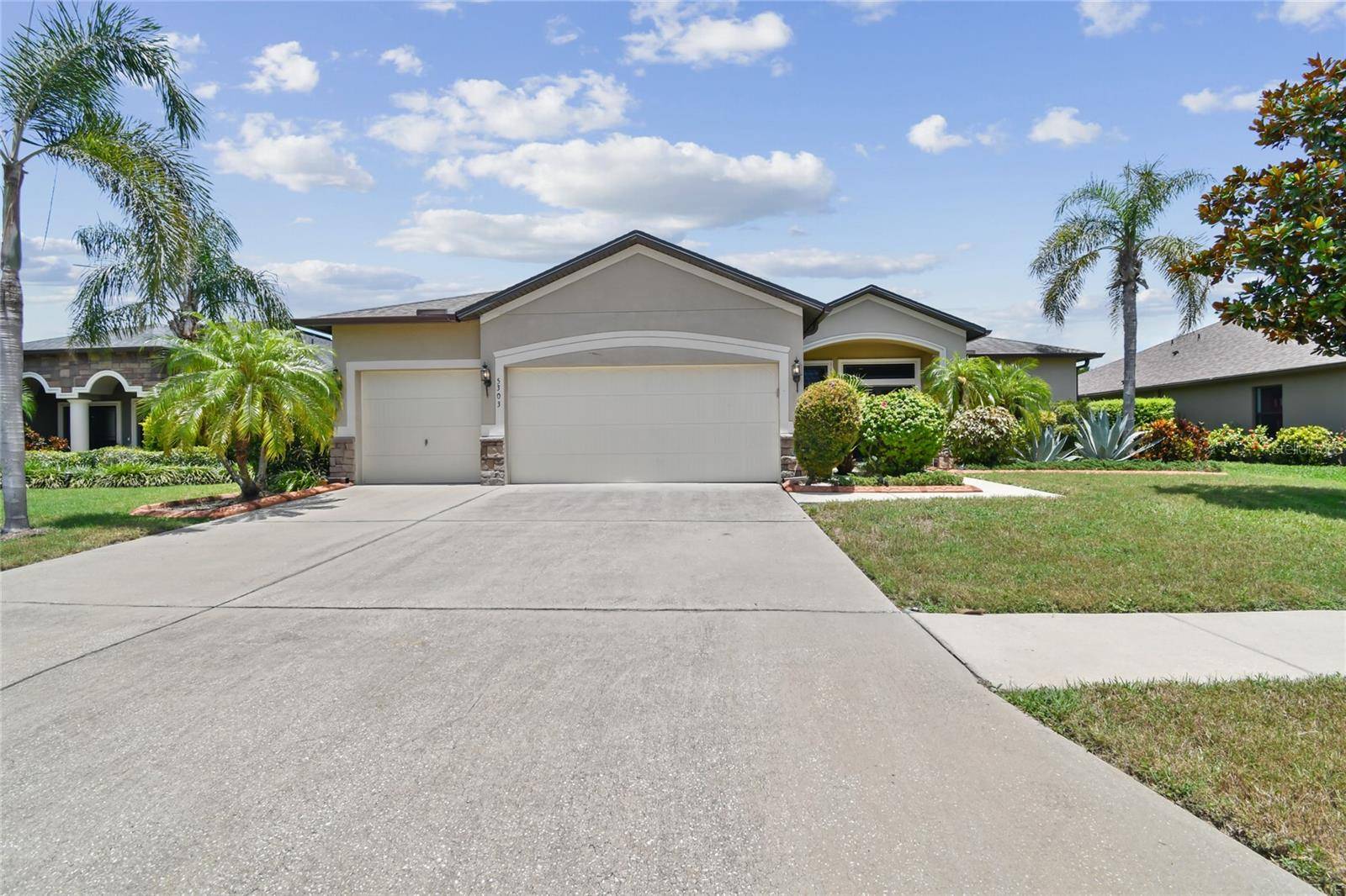 Apollo Beach, FL 33572,5303 MOON SHELL DR