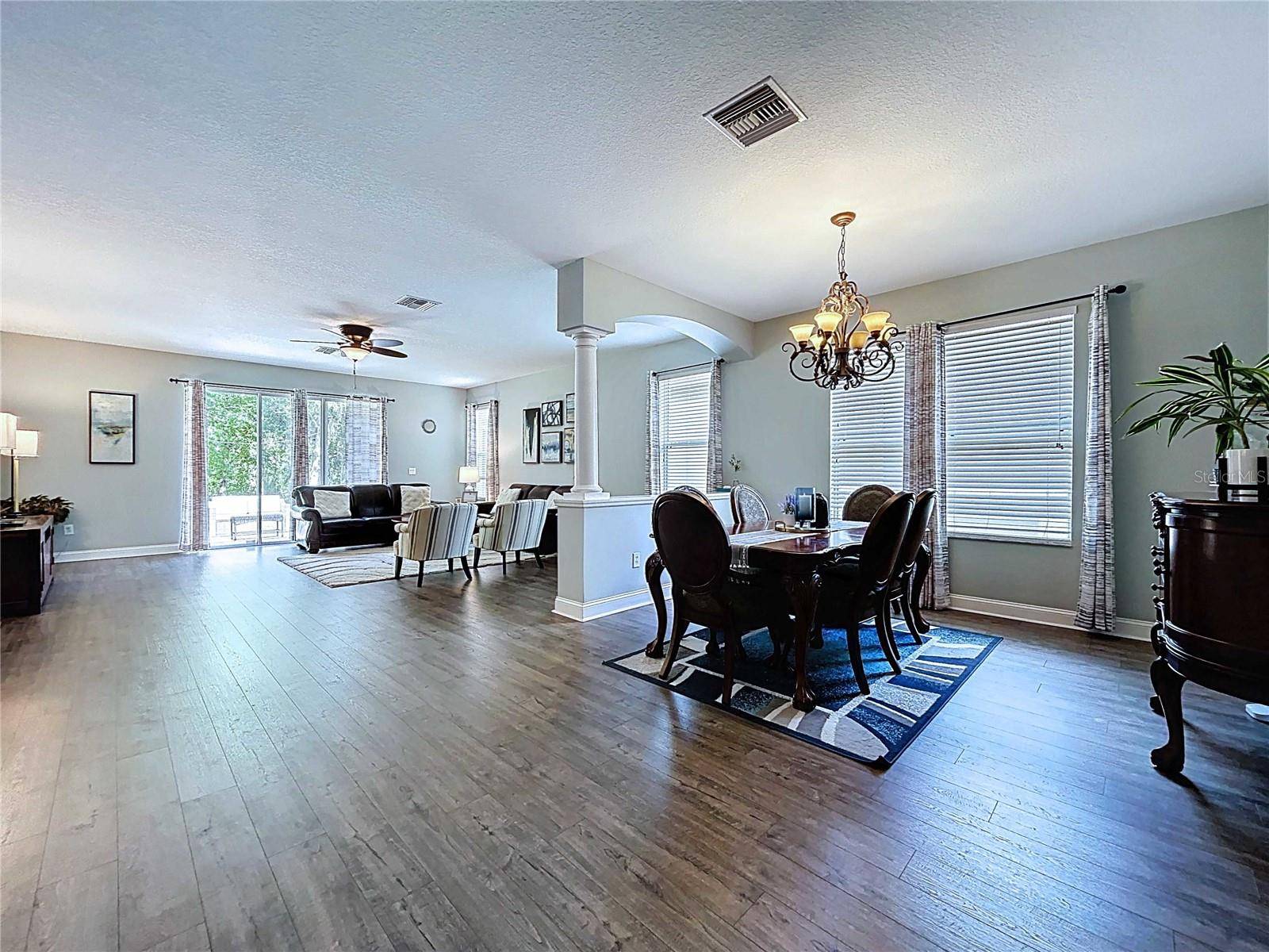 Wesley Chapel, FL 33544,4116 KNOLLPOINT DR