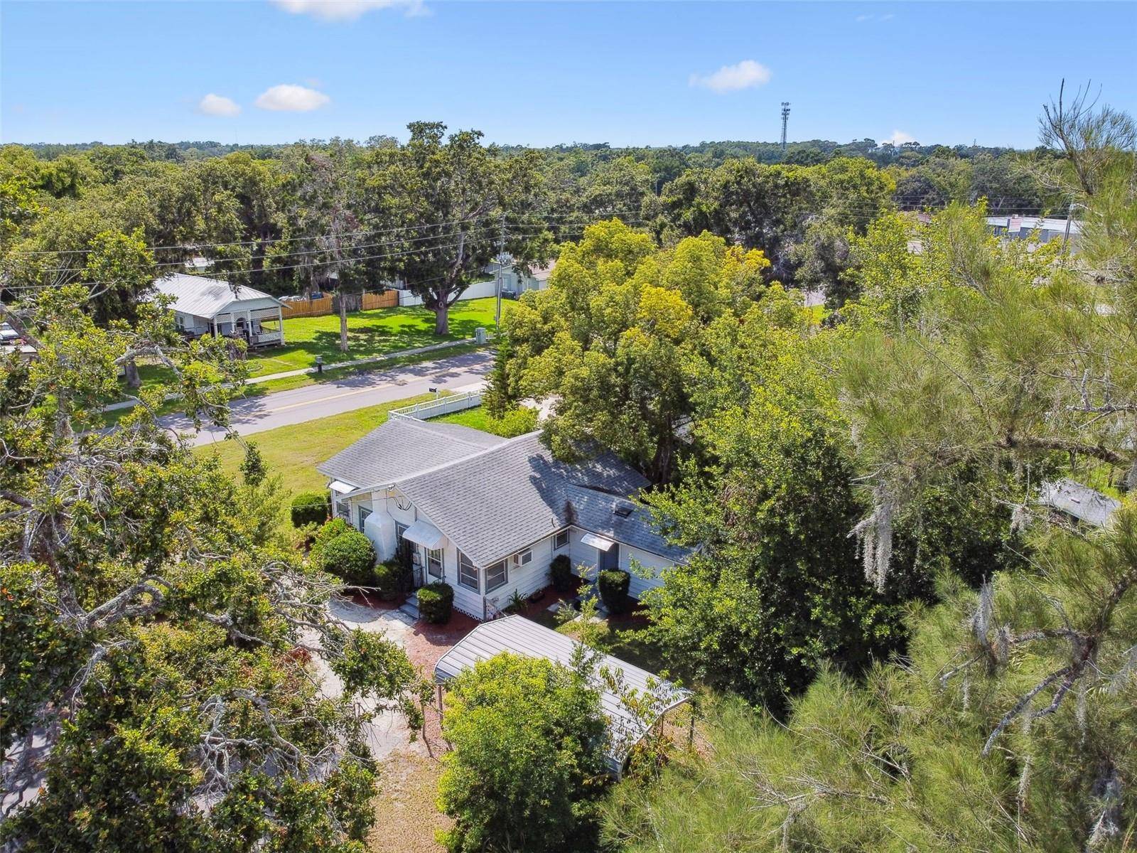 Zephyrhills, FL 33542,5906 12TH ST