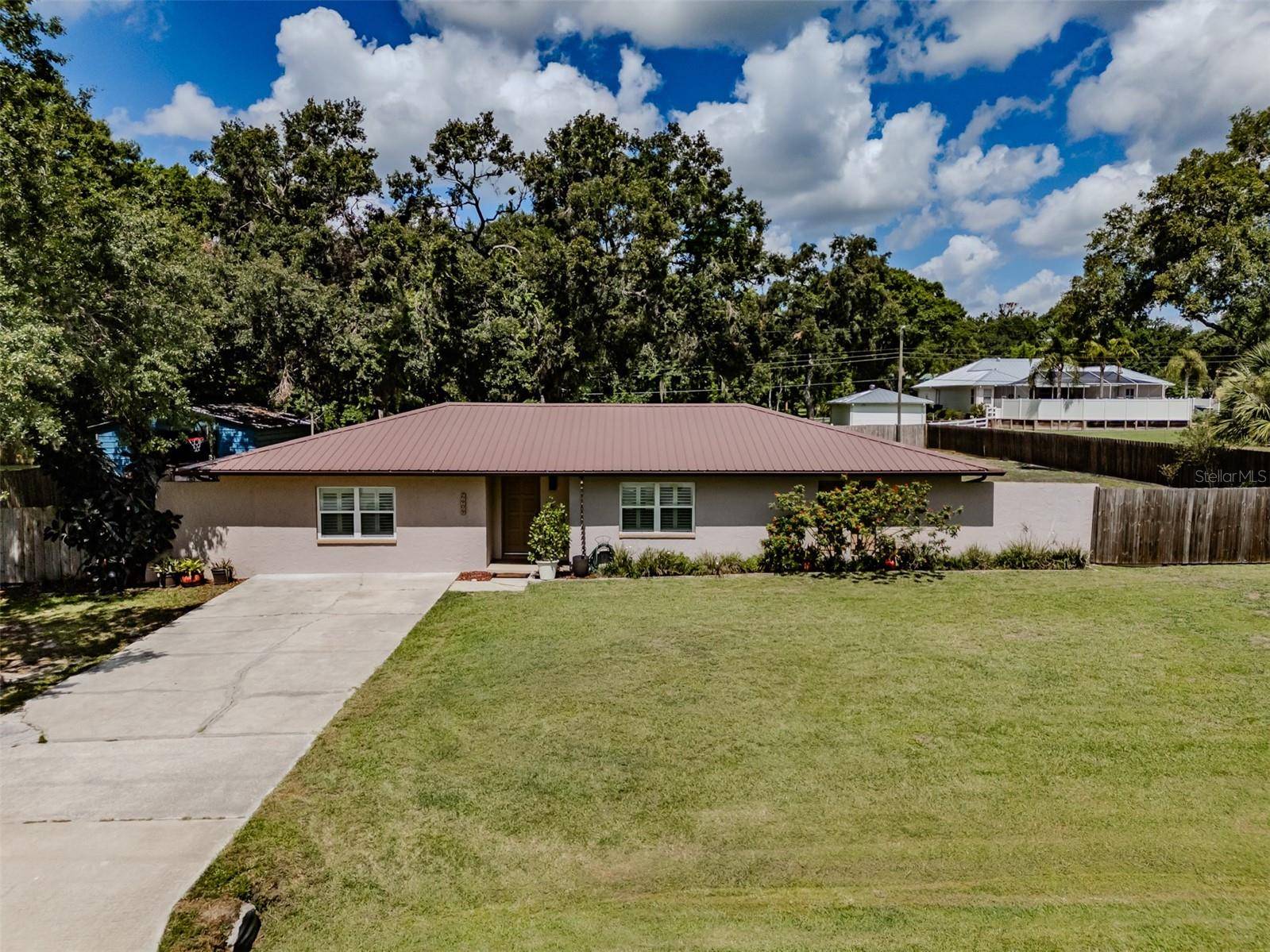 Lakeland, FL 33811,6909 FARRIS DR