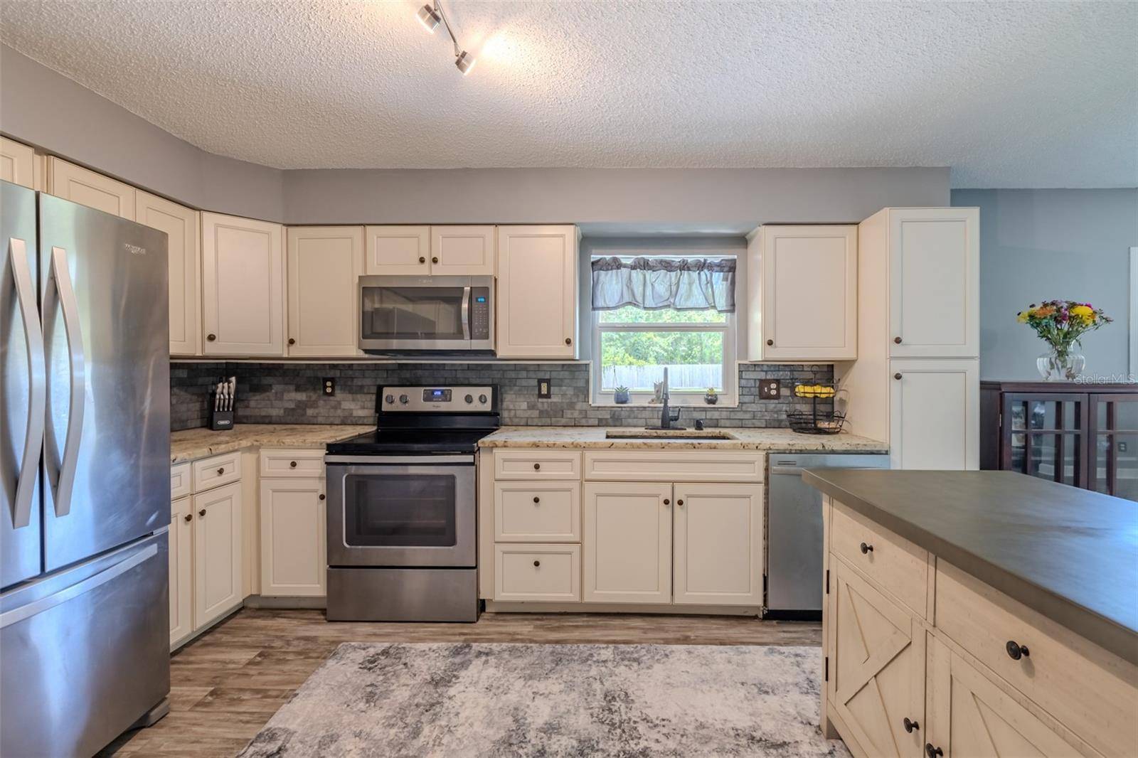 Lakeland, FL 33811,6909 FARRIS DR
