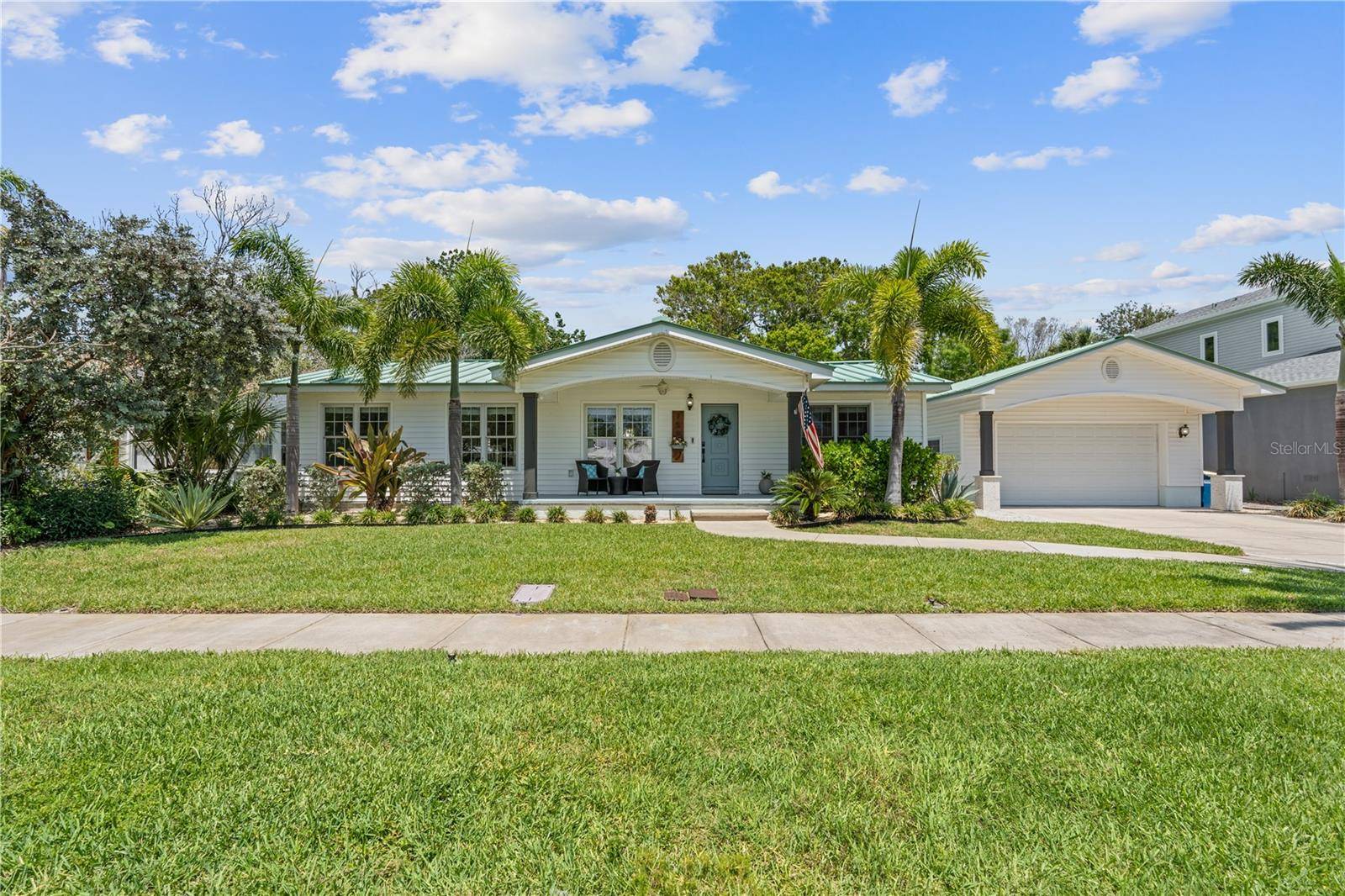 Clearwater Beach, FL 33767,759 LANTANA AVE