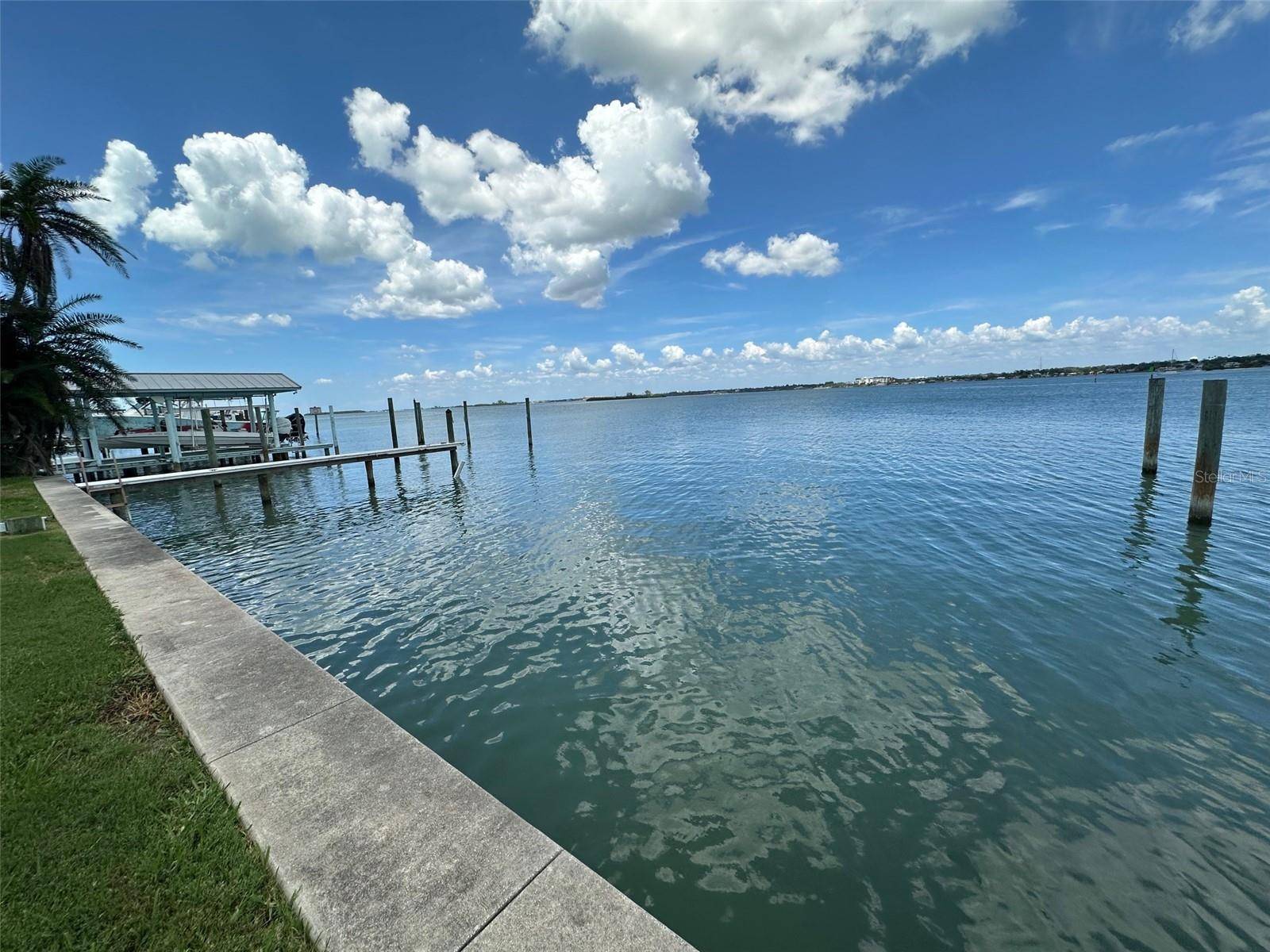Clearwater Beach, FL 33767,413 MIDWAY IS