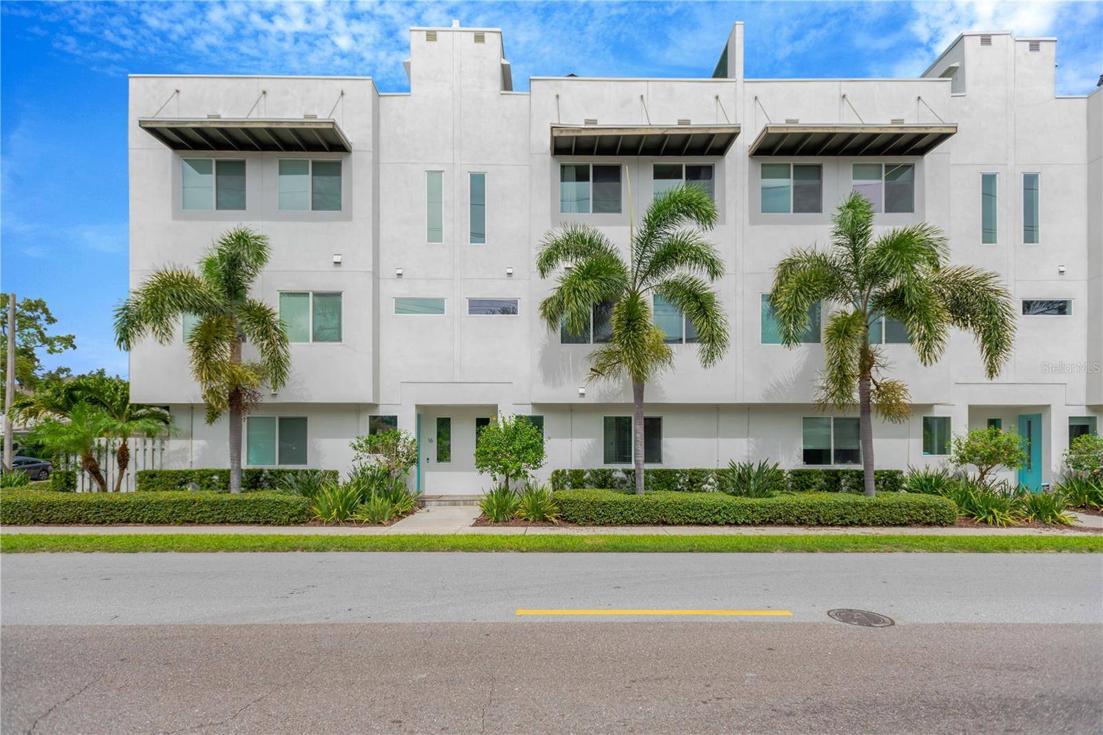 Tampa, FL 33611,3100 W PAUL AVE #14