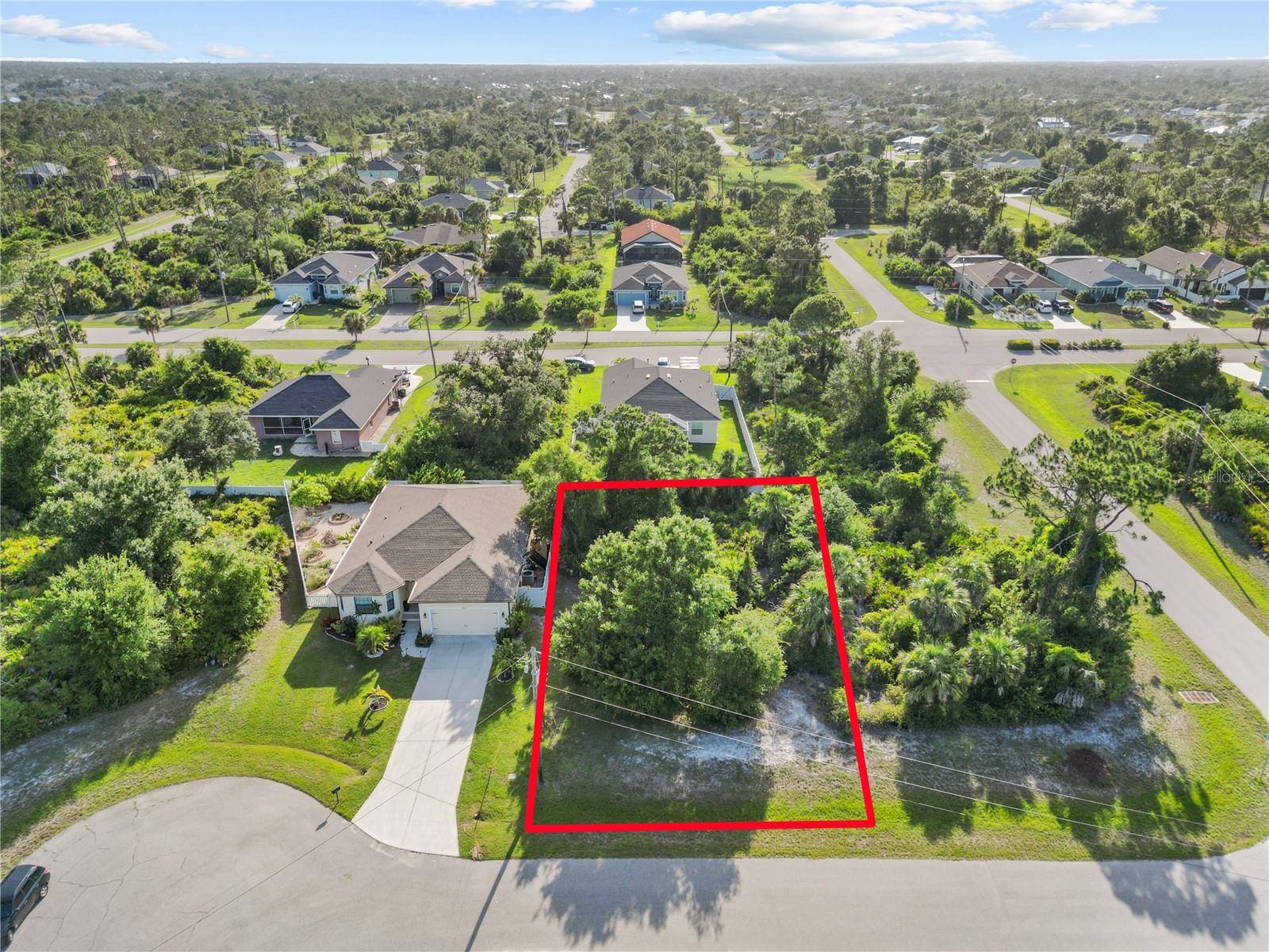 Rotonda West, FL 33947,168 WHITE PINE DR