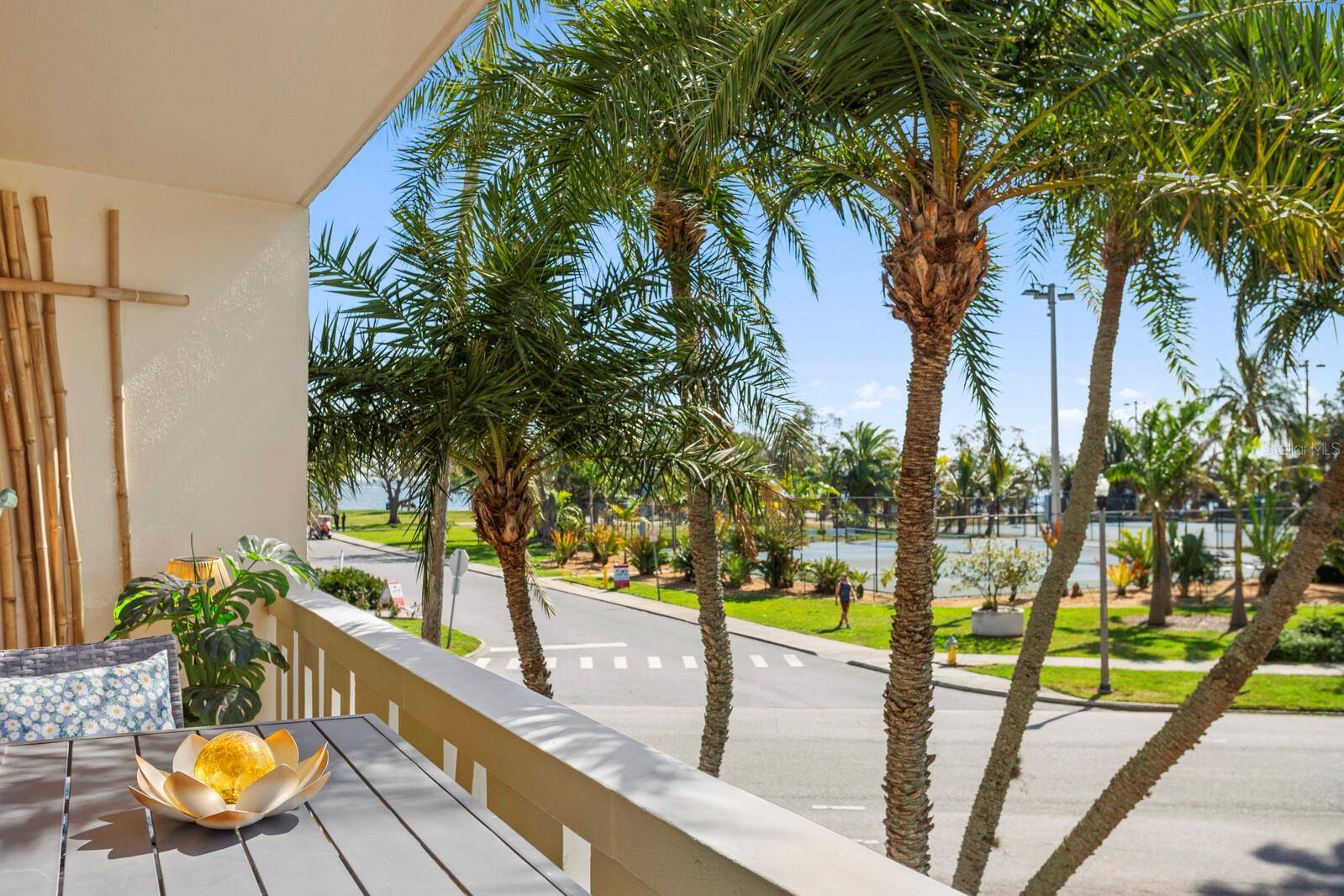 St Petersburg, FL 33701,1200 N SHORE DR NE #204