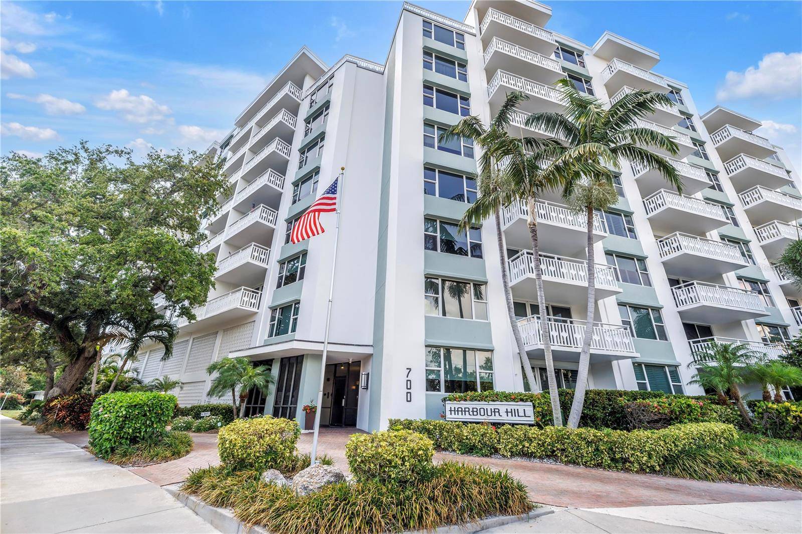 St Petersburg, FL 33701,700 BEACH DR NE #602